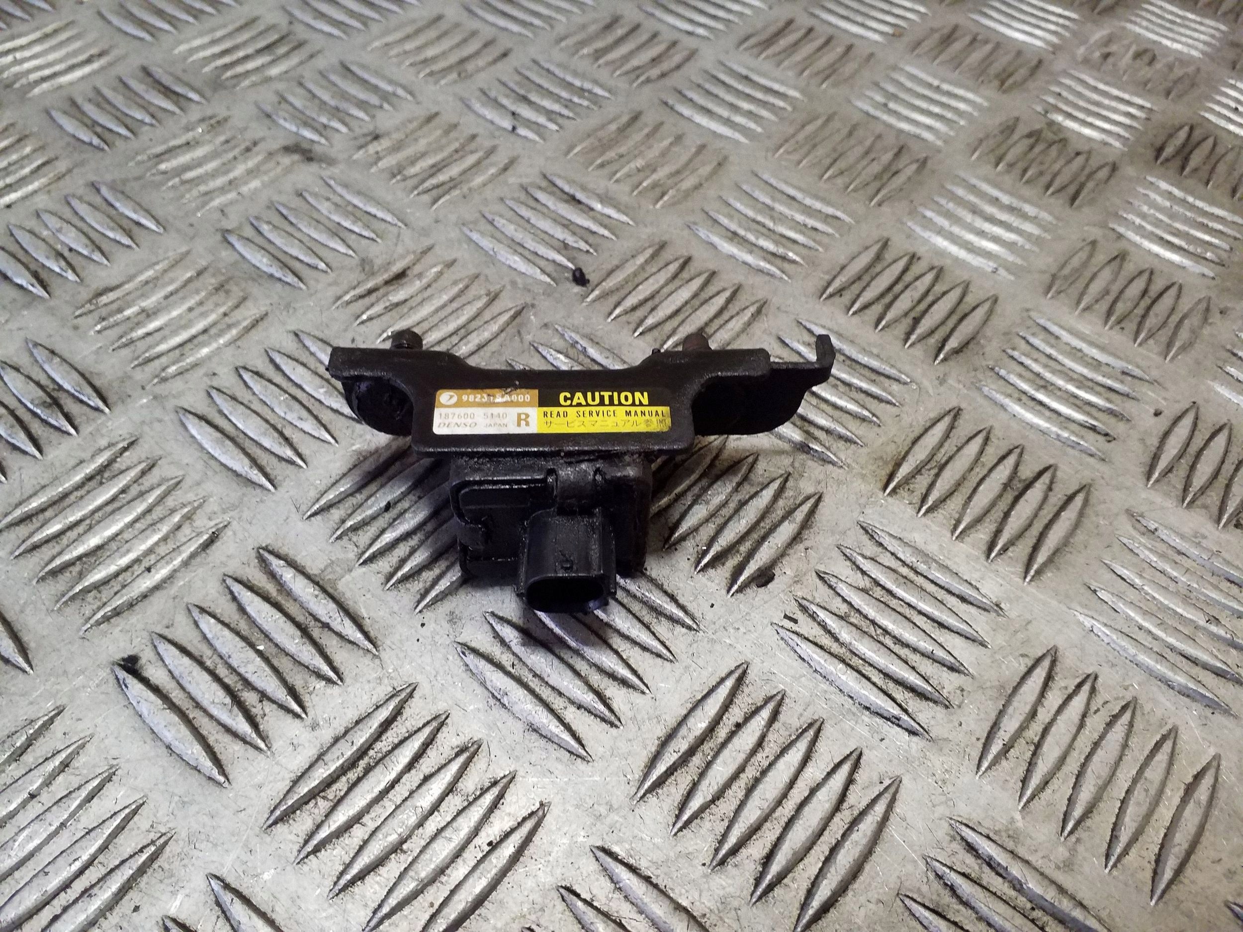 Capteur de choc Subaru Forester 98231SA000 image 2