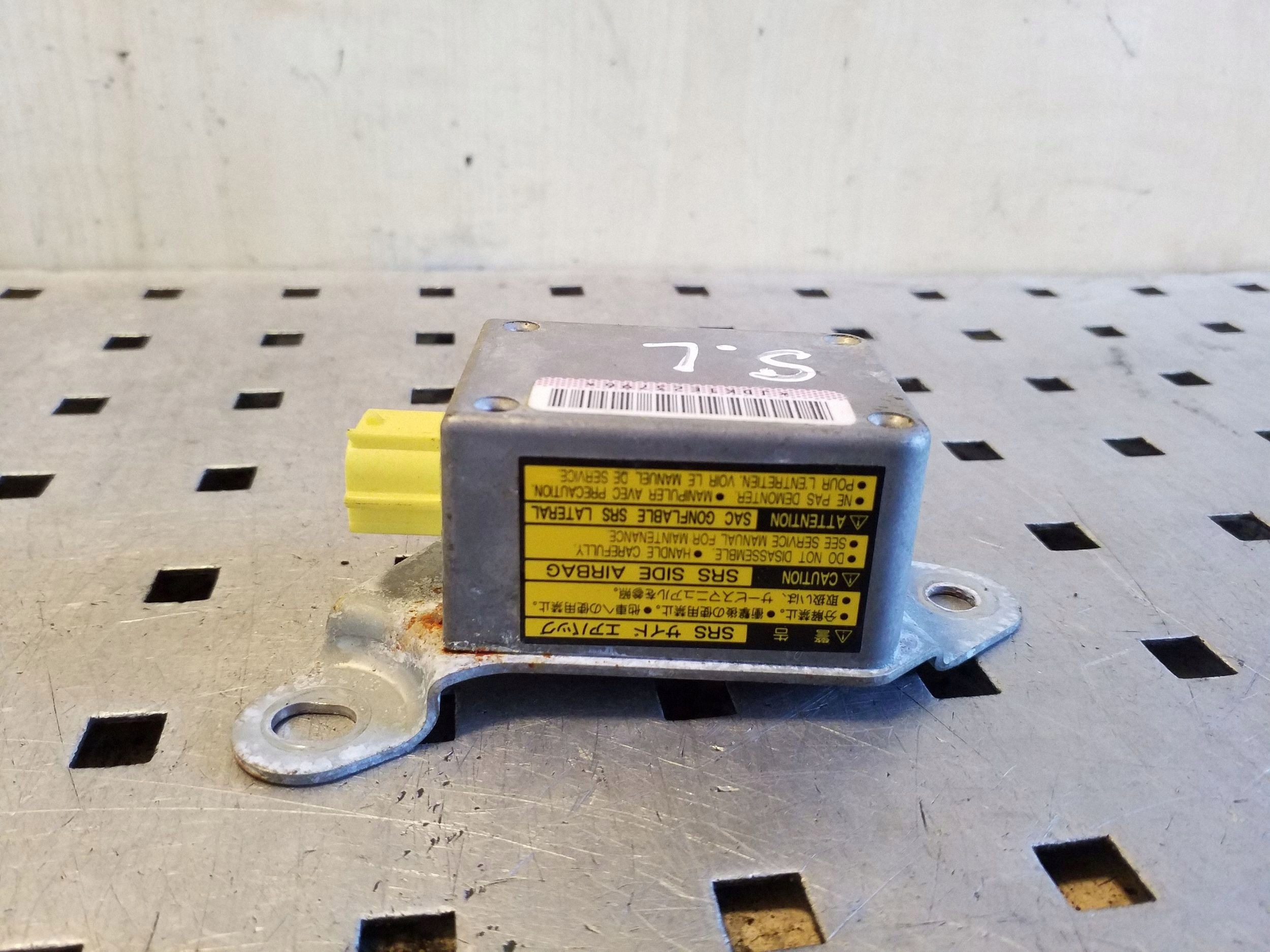 Airbag Crash Sensor SUBARU OUTBACK 98235SA010 image 3