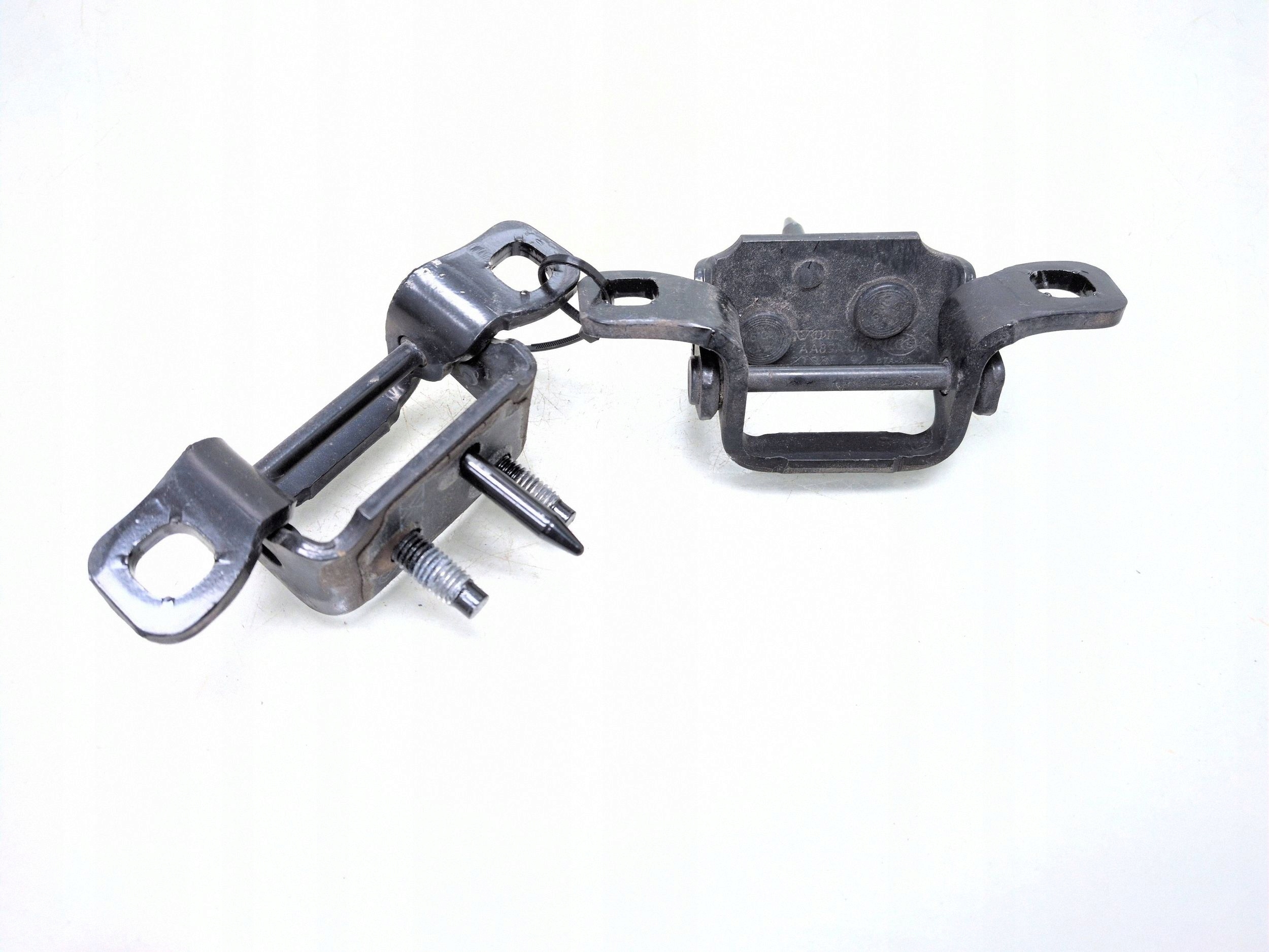 Bisagra de portón trasero Volvo XC60 2015 lado derecho image 2
