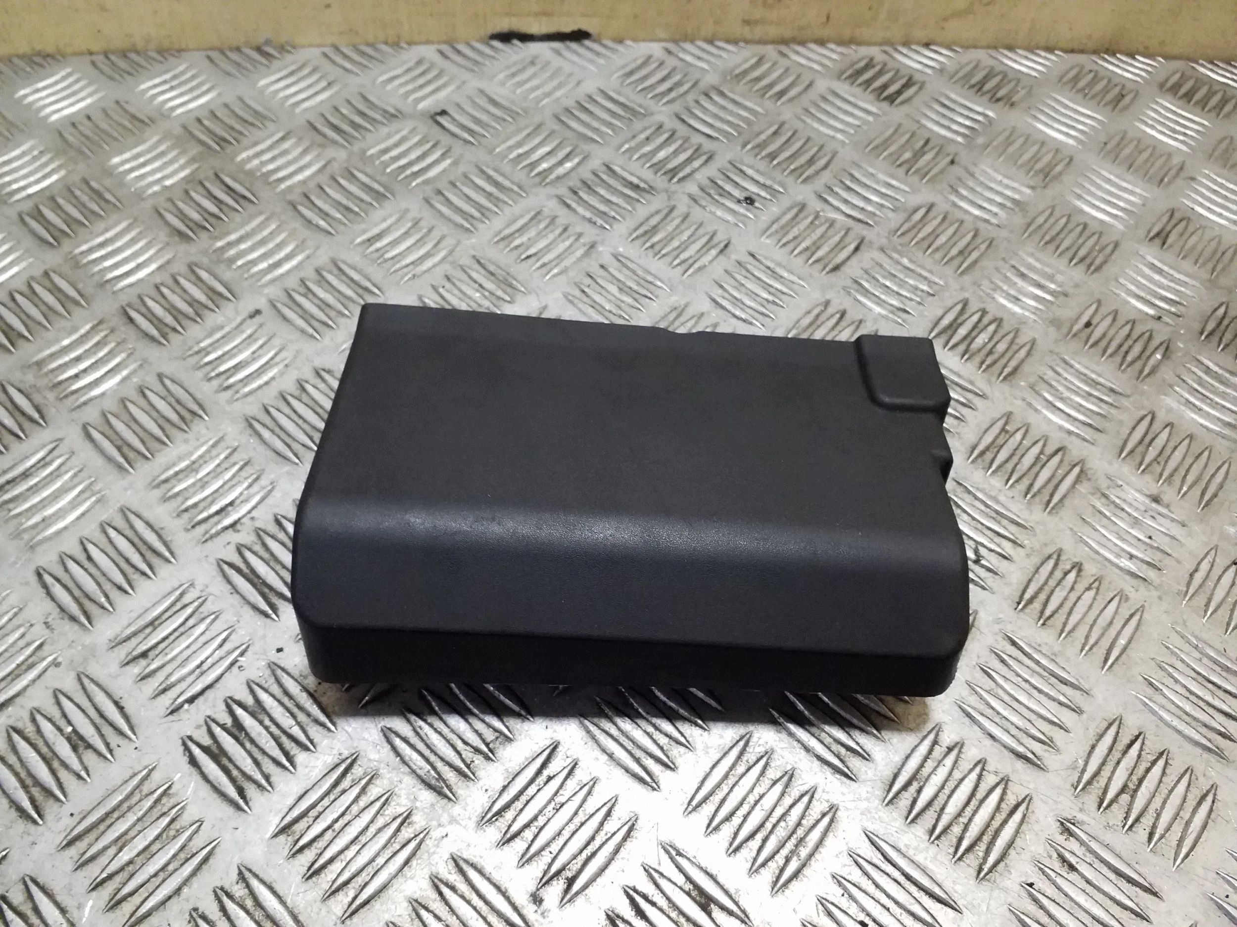 VOLVO V40 OTHER INTERNAL PART 31328974 image 2