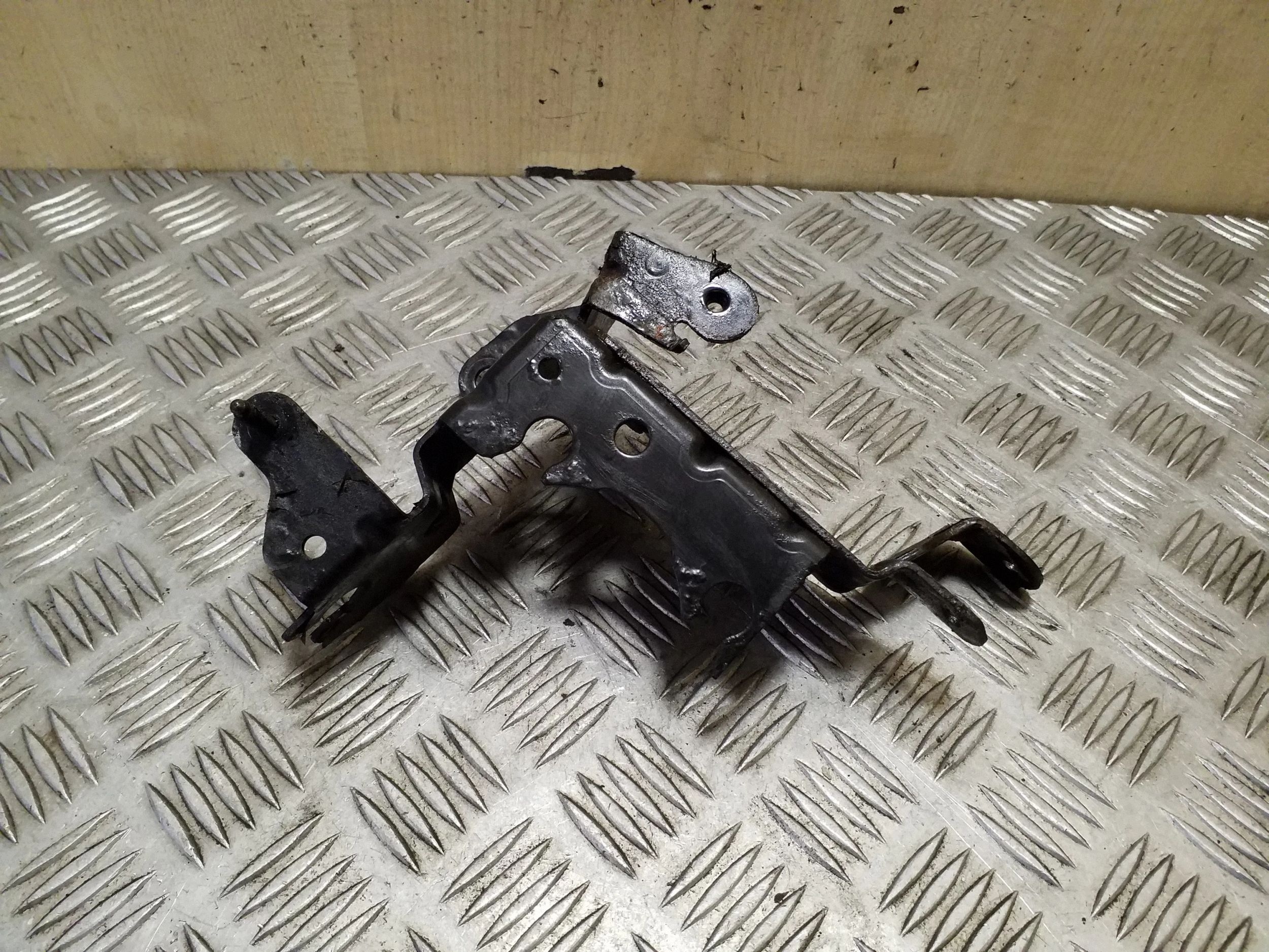 Soporte bomba ABS Renault Master III 478405137R image 4