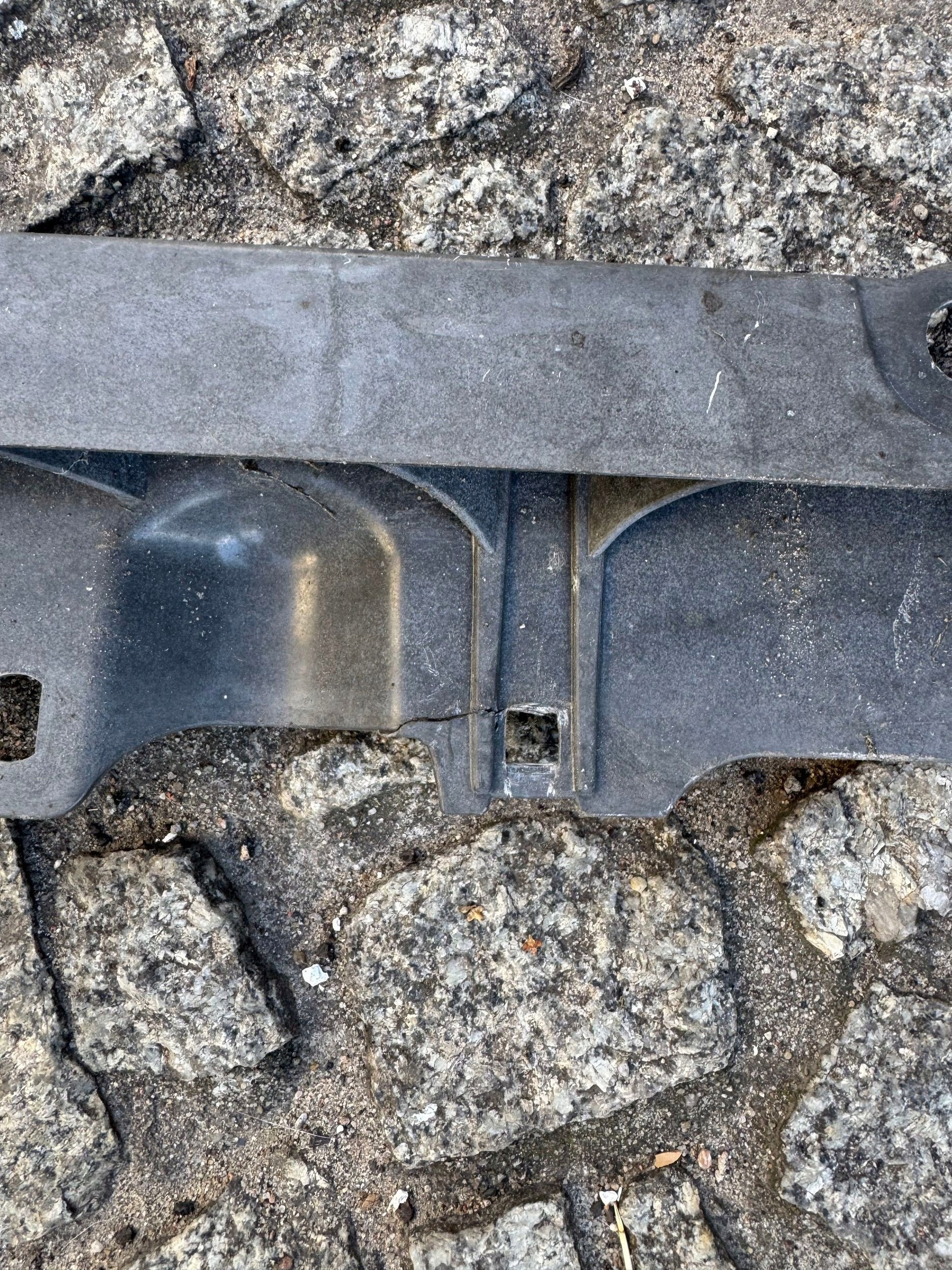 Voorbumper Peugeot 208 9801492180 image 6