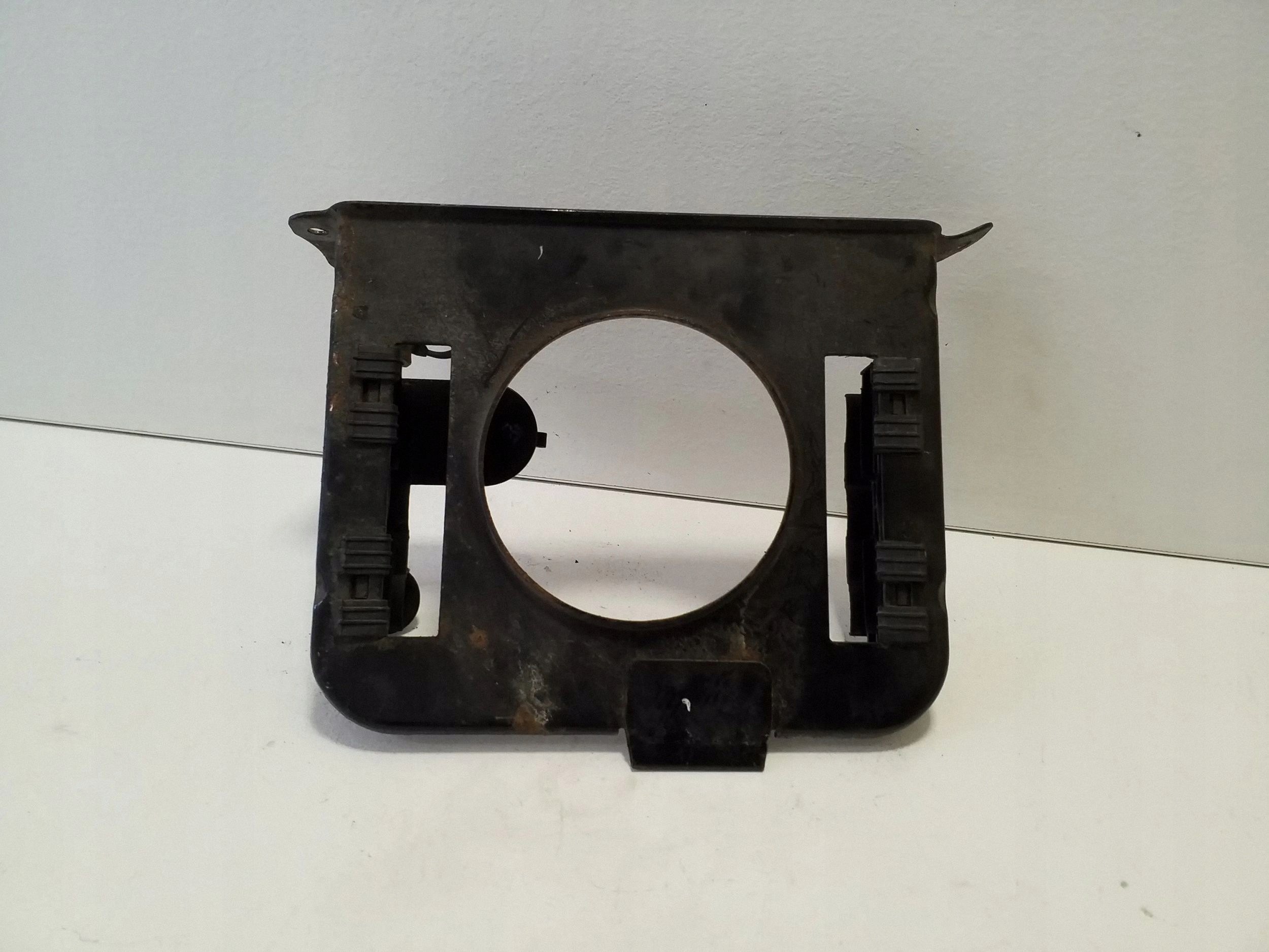 2011 VW Amarok Engine Computer Mount 2H0907645A image 4