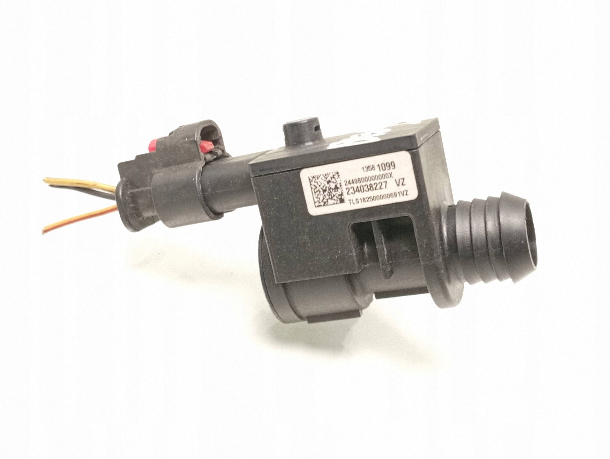 Sensor Opel Astra K 13581099 Usado