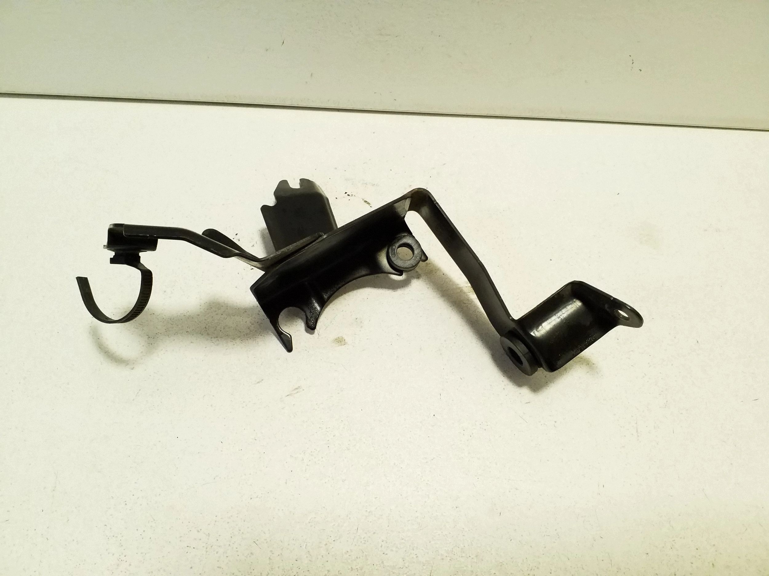 Support Pompe ABS Honda CR-V VAL245867 image 2