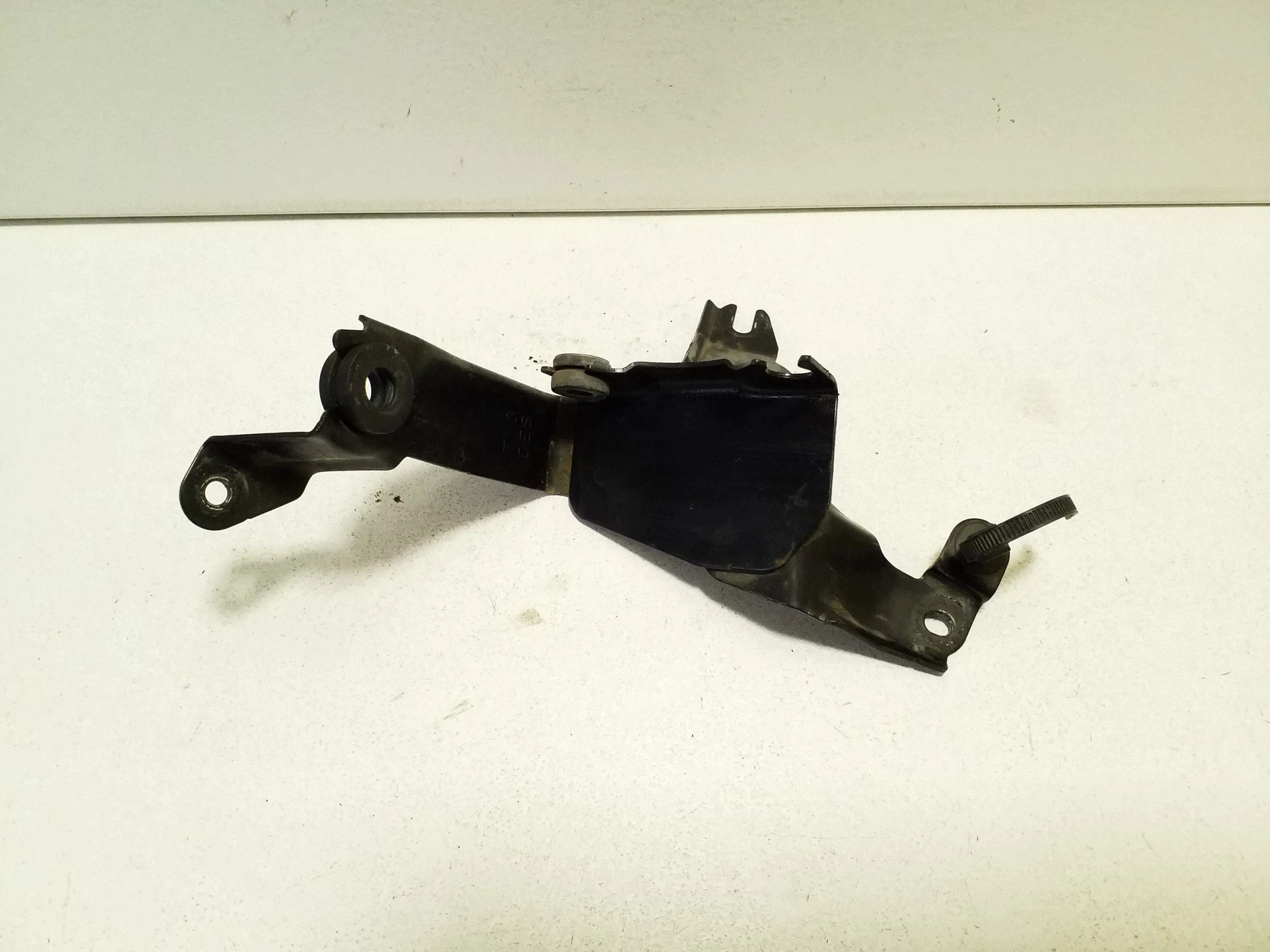 Suporte Bomba ABS Honda CR-V OEM VAL245867