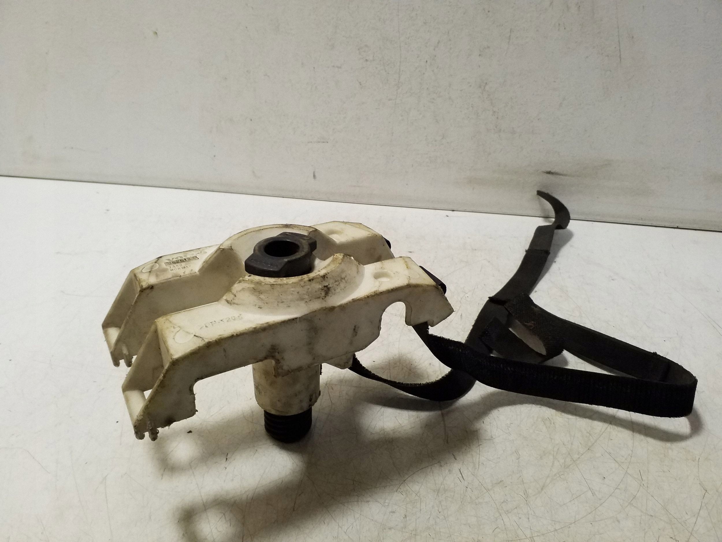 Vis de roue de secours Volvo V70 II 8626133 image 2