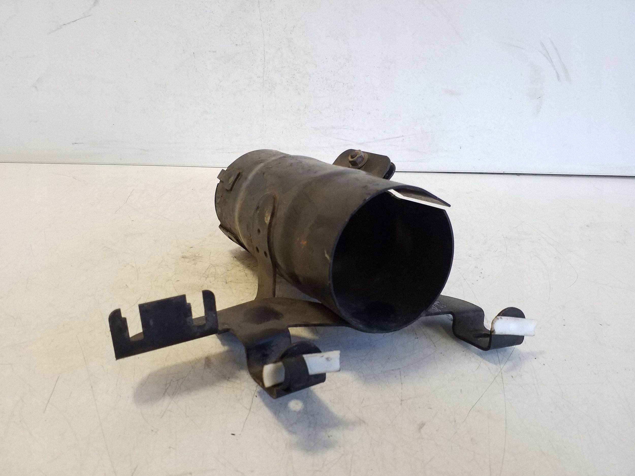 Brandstoffilterbevestiging Audi A6 C6 3.0 TDI 4F0201987E image 3