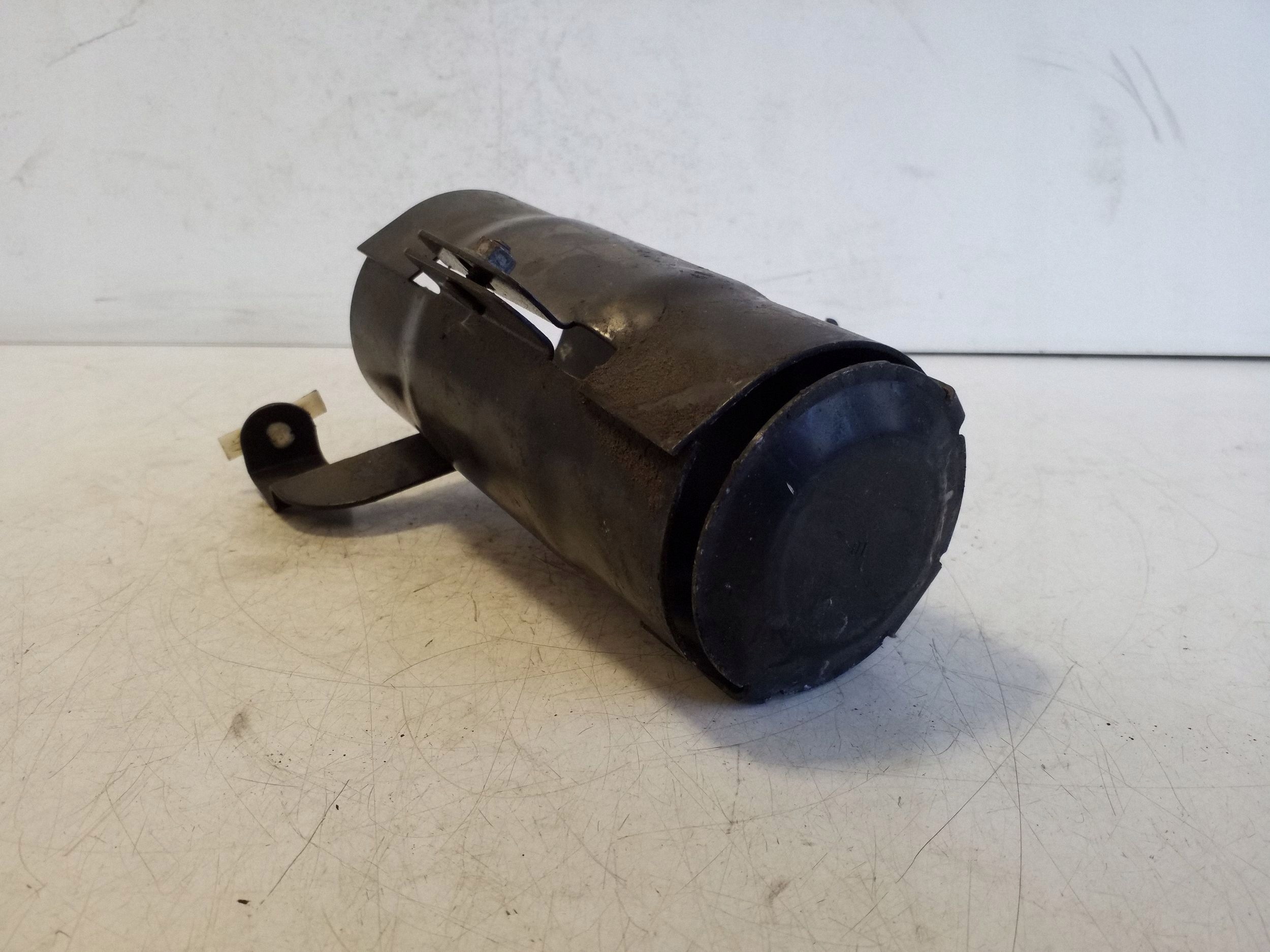 Brandstoffilterbevestiging Audi A6 C6 3.0 TDI 4F0201987E image 4