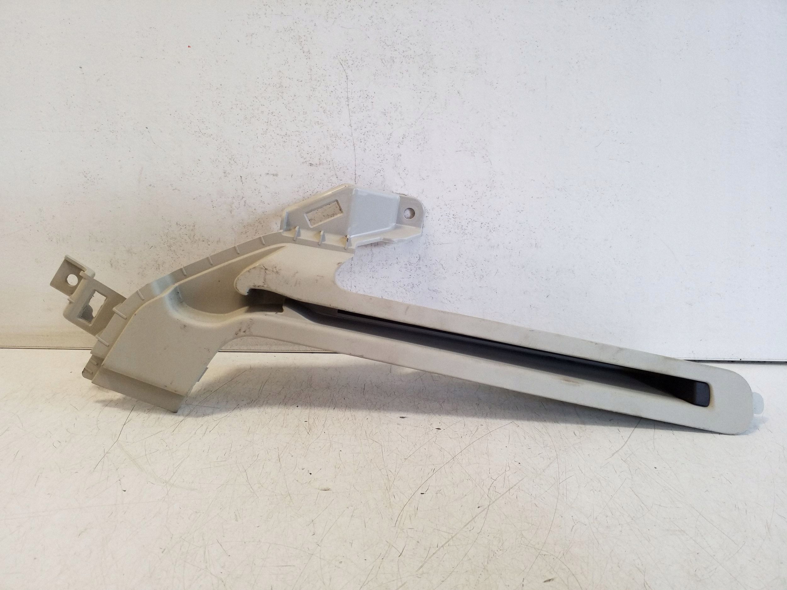 Volvo XC60 2023 Cache-bagages fixation 39841515 image 2