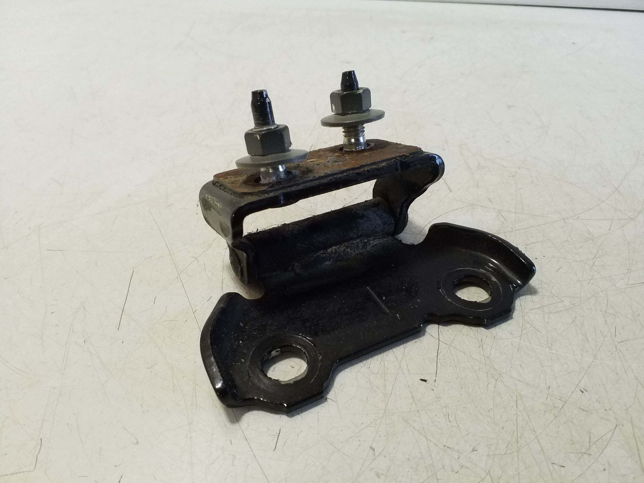 Toyota Corolla E210 E21 Bakluckegångjärn Vänster image 2