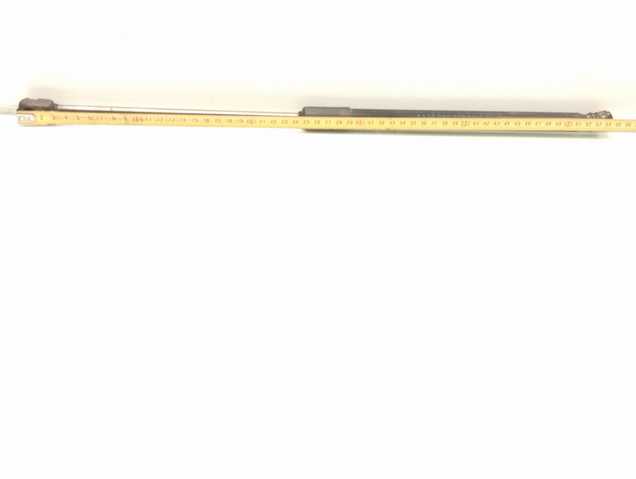 Mercedes-Benz A W176 2016 Heckklappendämpfer A1769800264 image 4