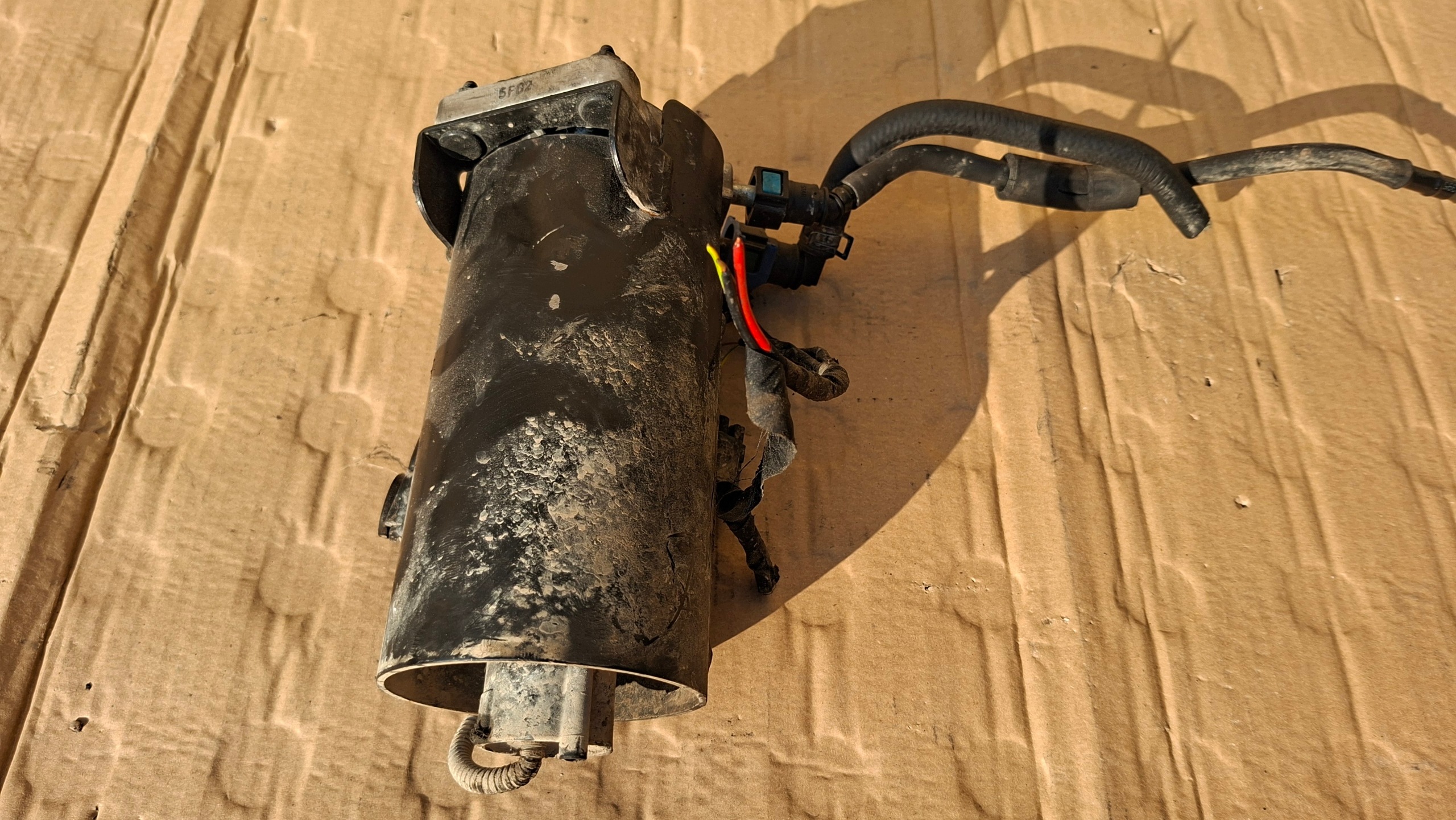 SsangYong Tivoli XLV Kraftstofffilter-Gehäuse OEM image 4