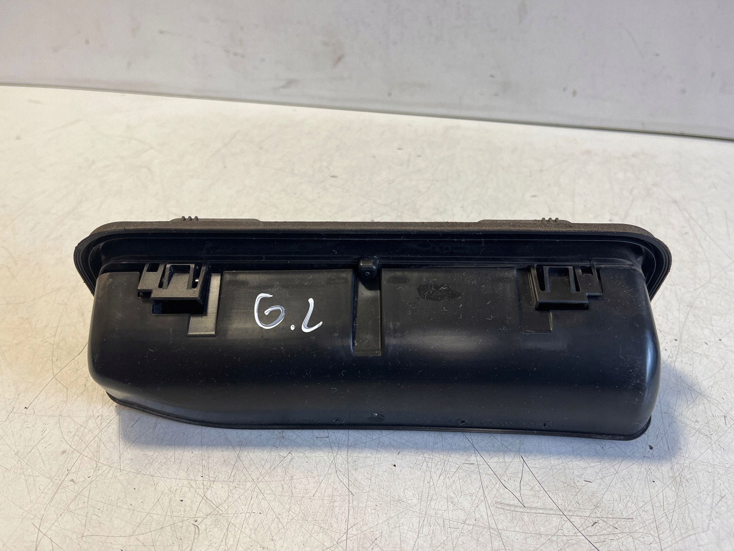 Kühlerabdeckung rechts Mercedes C AMG W205 A2058301301