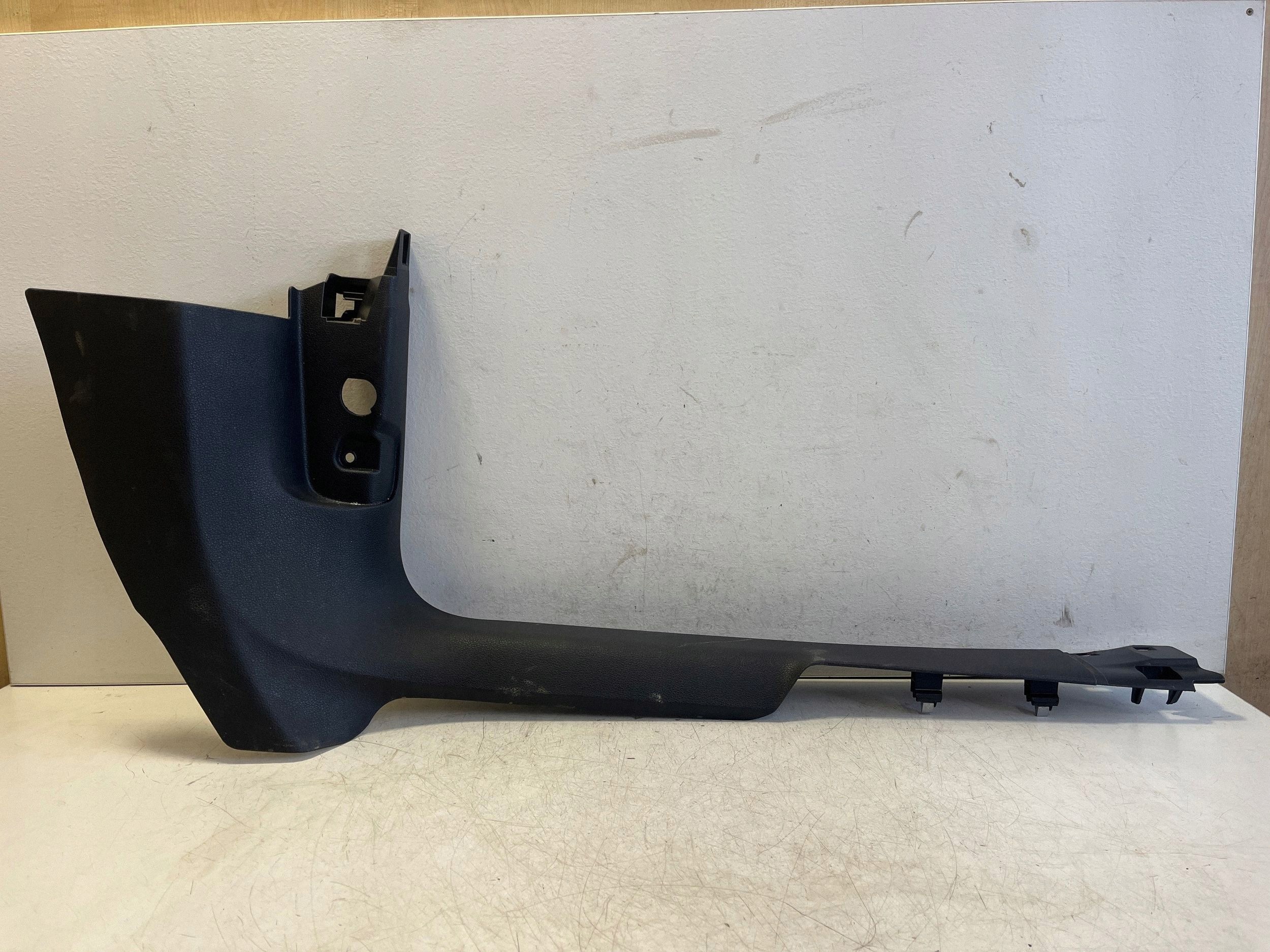 Audi Q3 F3 Tröskelpanel Höger Fram image 2