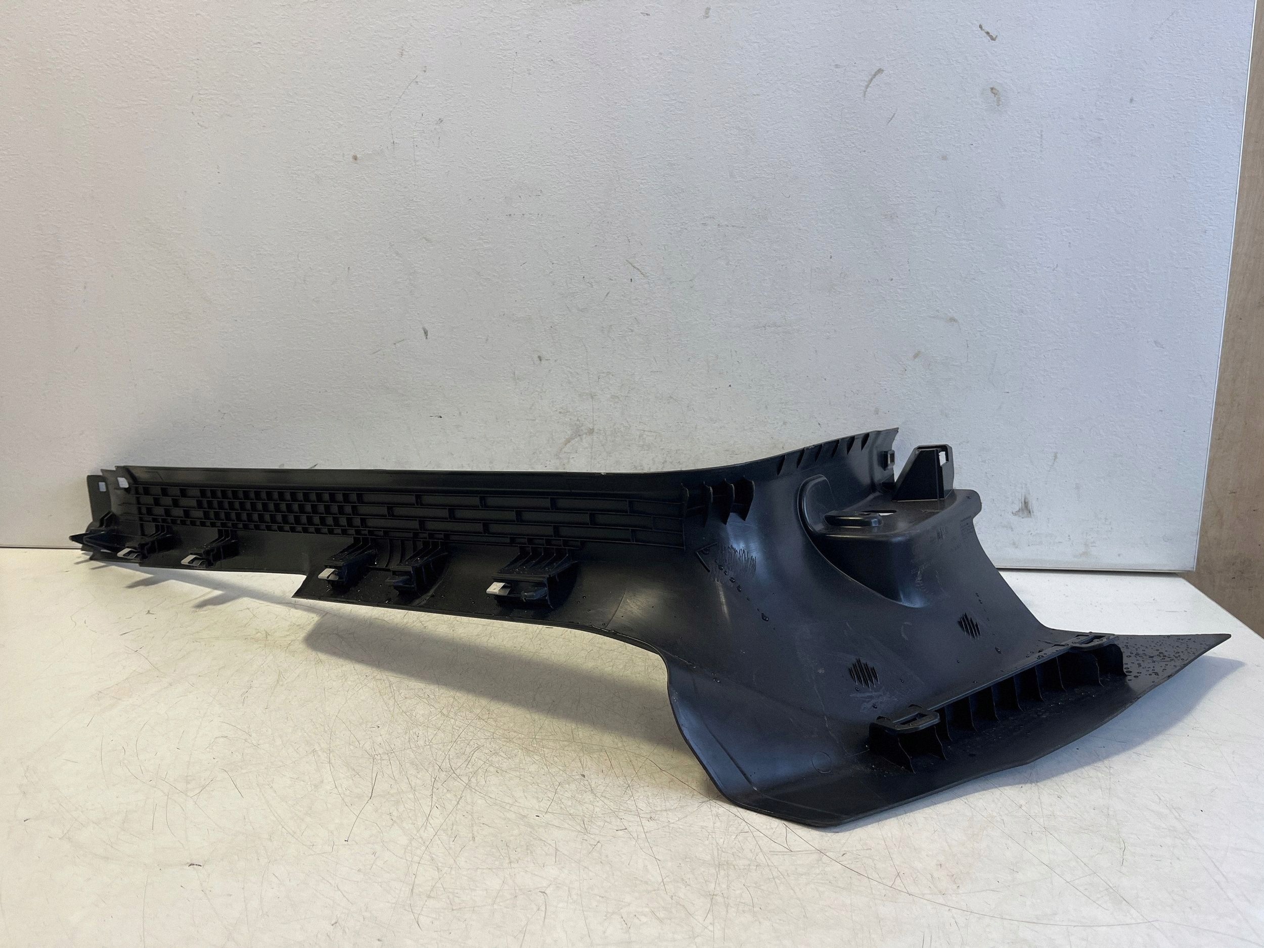Audi Q3 F3 Front Door Sill Plate Right OEM 83C867272