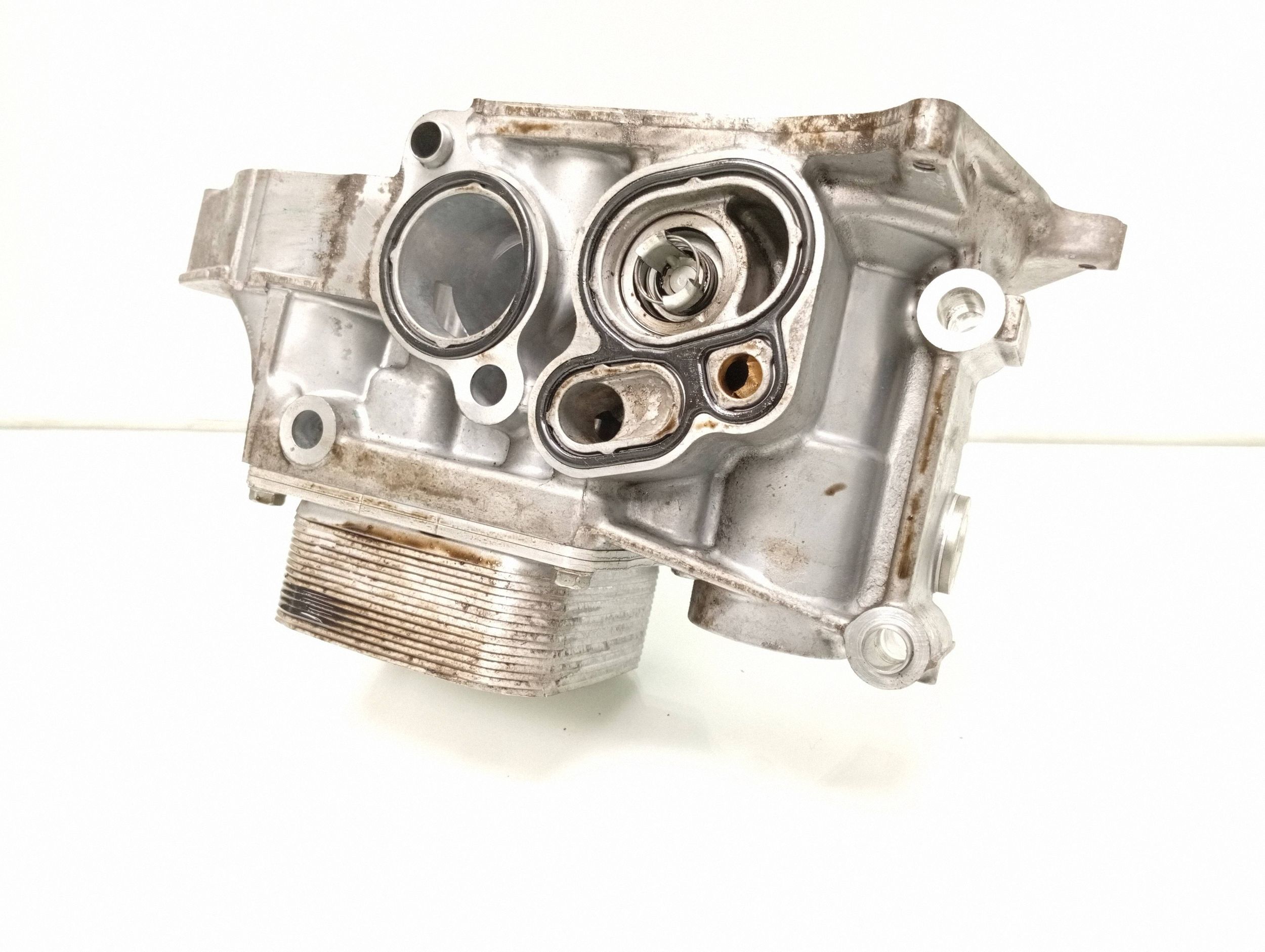 Honda CR-V 3 2.2 i-DTEC oljefilterhus image 6