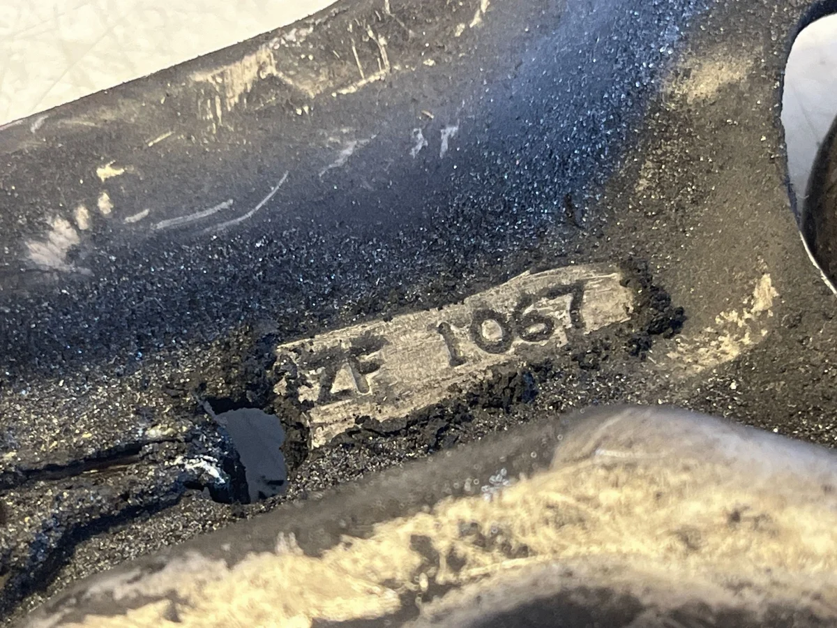 Kopplingsarm Volkswagen Touareg VAL322546 image 4