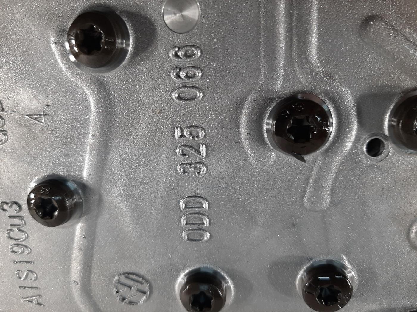 VW Golf VIII 1.5 TSI DSG Mechatronic 0DD325542C image 10