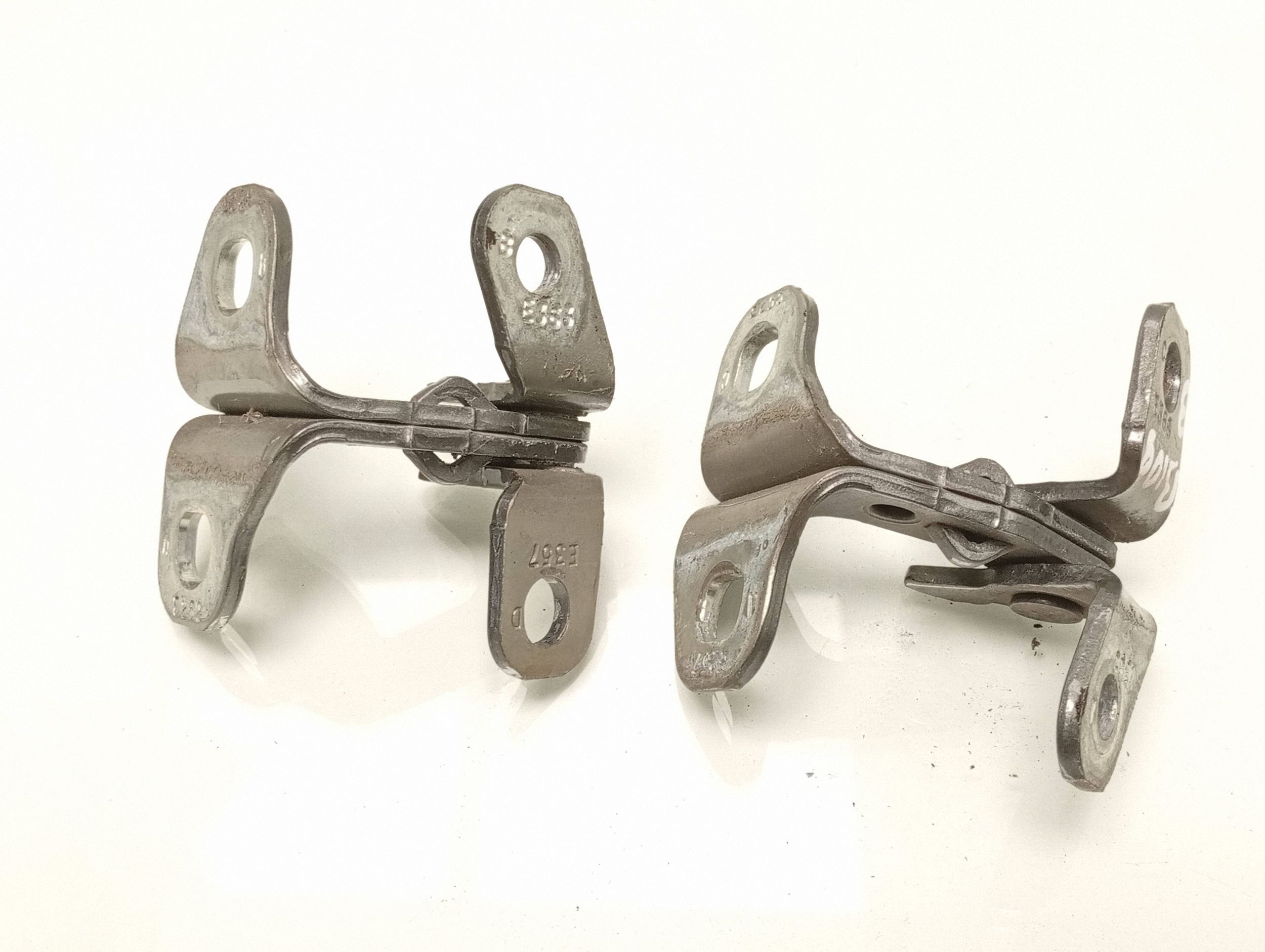 Opel Astra K Heckklappenscharniere FRC140389 image 3