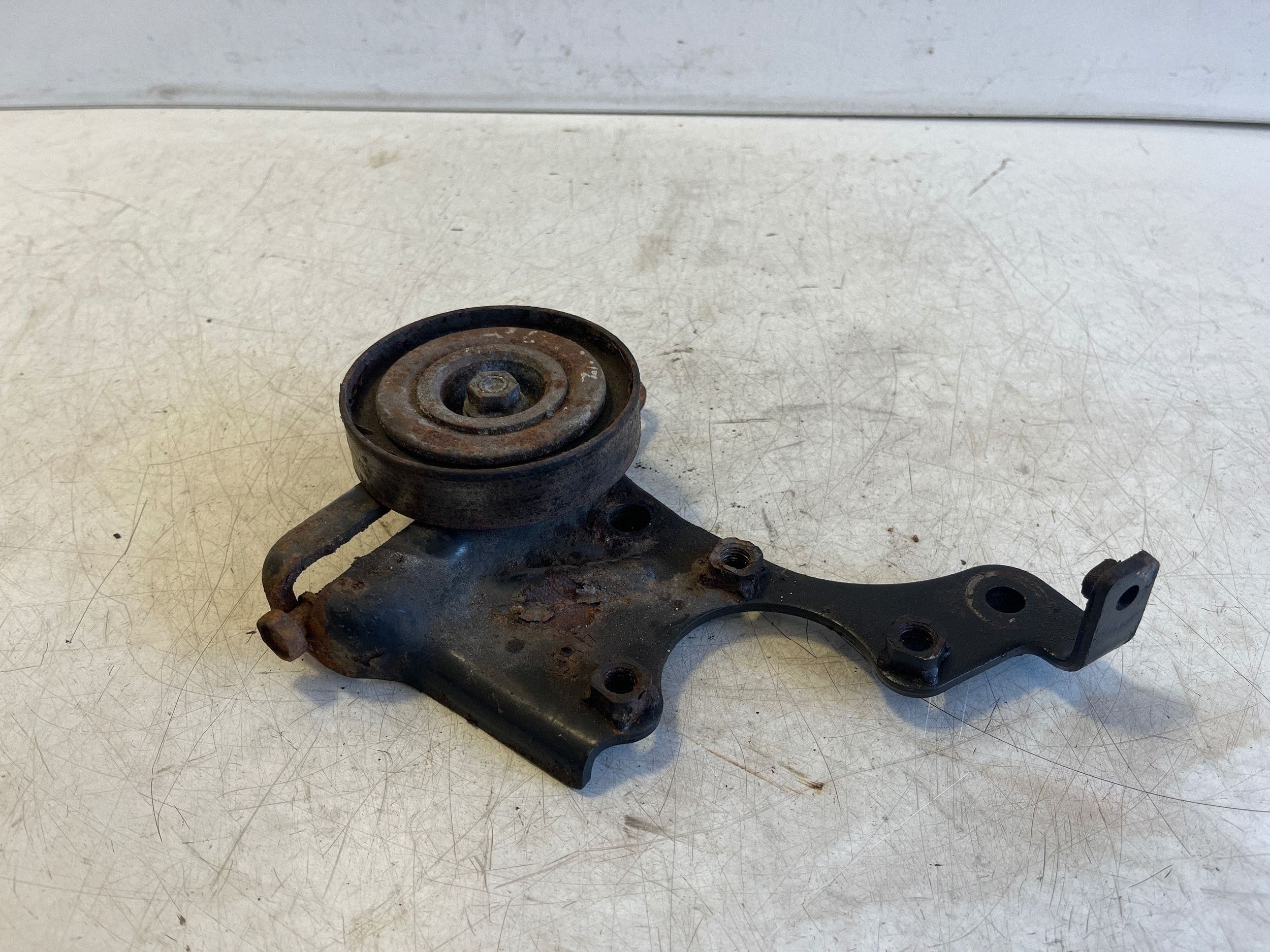 Toyota Avensis T250 spanrol alternator VAL322673 image 2