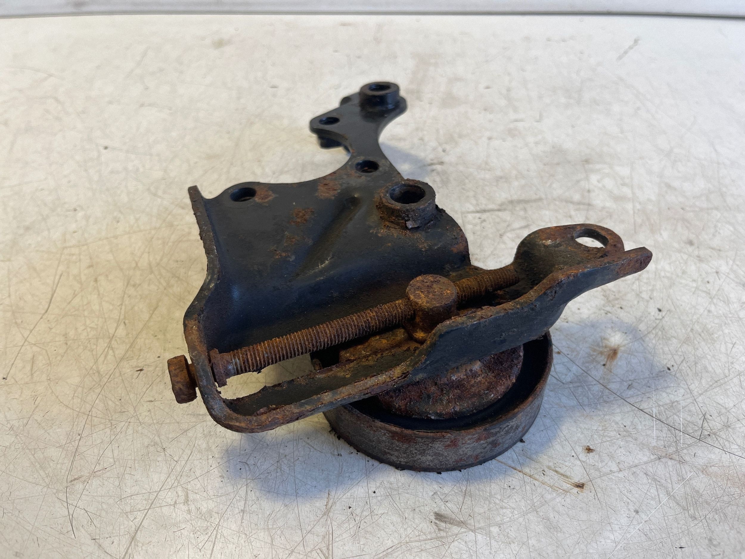 Toyota Avensis T250 spanrol alternator VAL322673 image 4