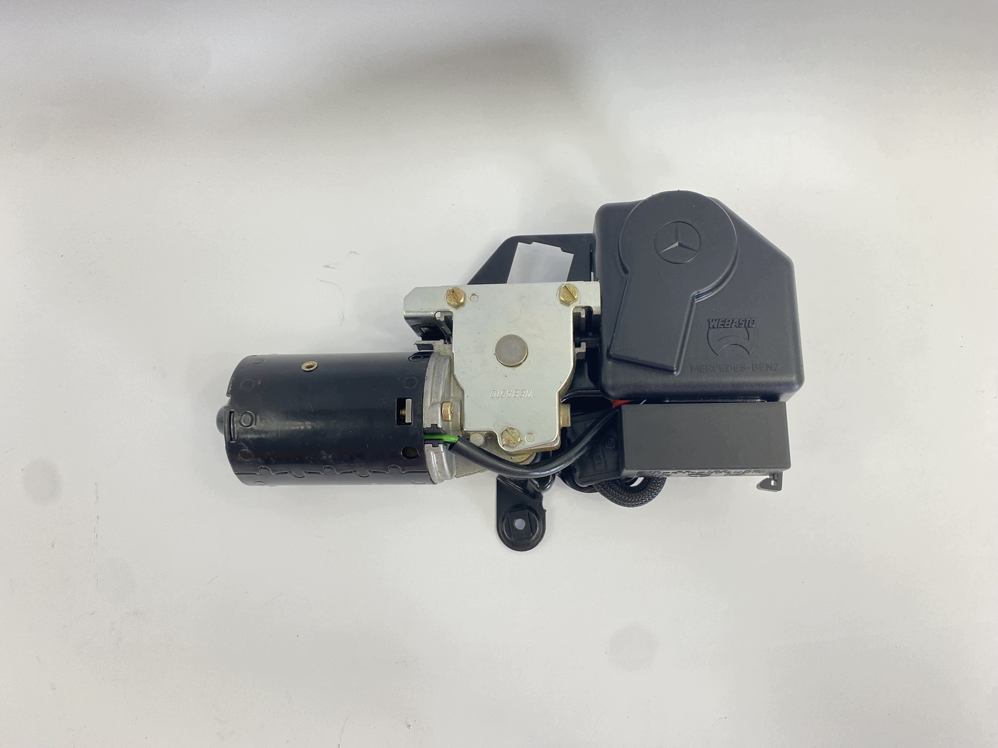 Moteur de toit ouvrant Mercedes 190 W201 image 2