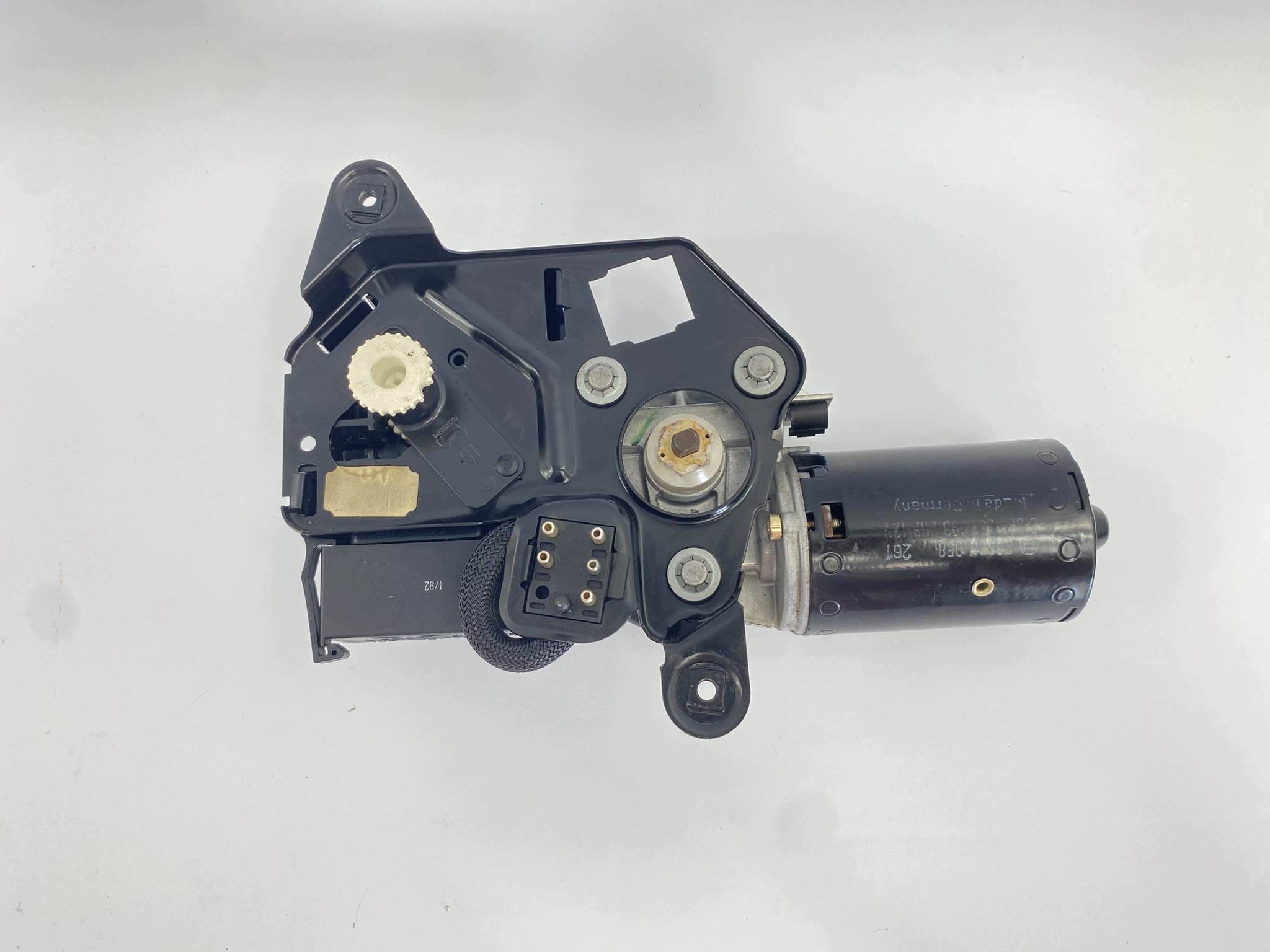 Moteur de toit ouvrant Mercedes 190 W201 image 6