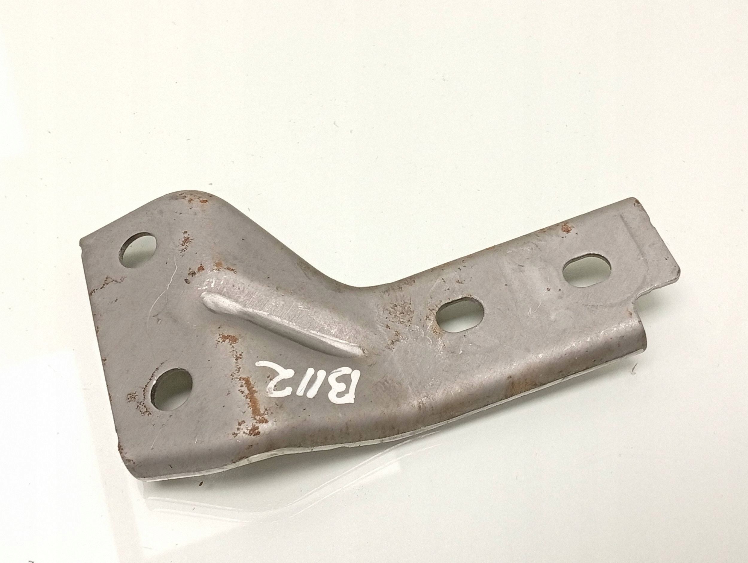 Support d'aile Ford Mustang Mach-E 2024 LJ8BR043A83AB image 2