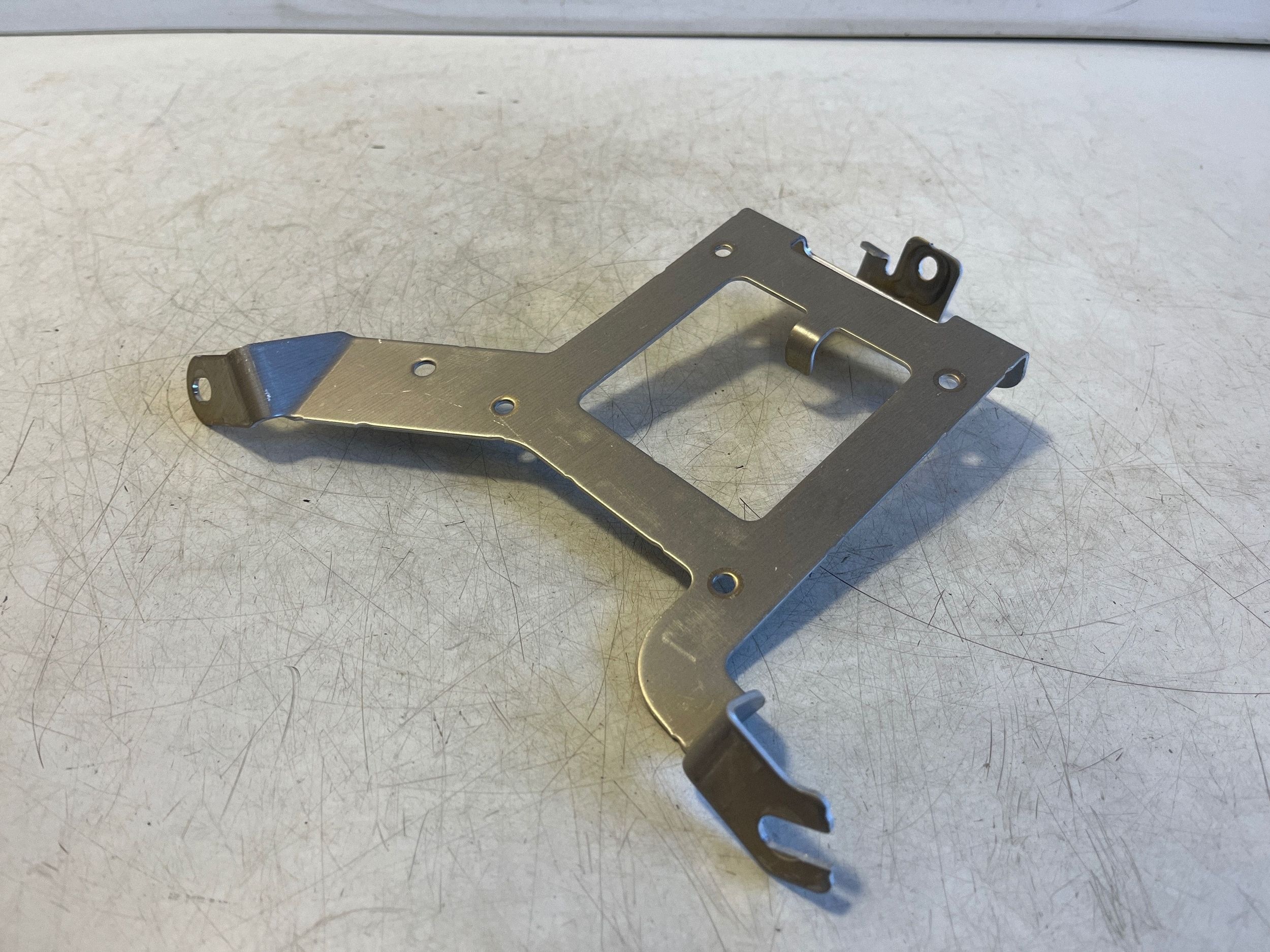 PORSCHE TAYCAN 9J1 OTHER INTERNAL PART 9J1907331 image 4