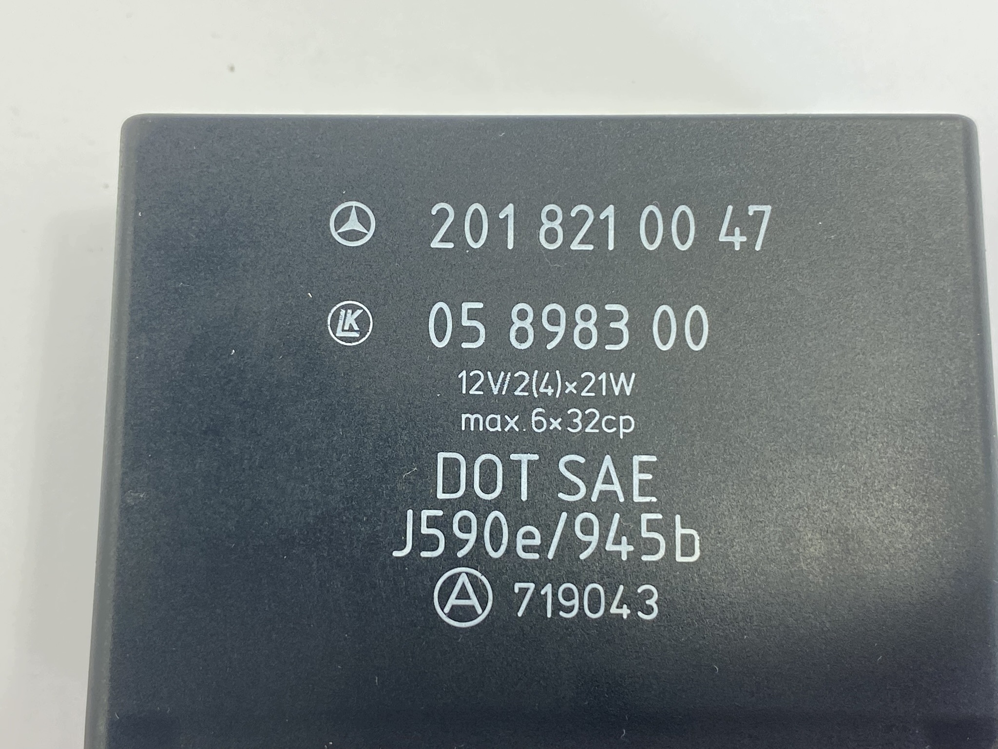 Relais Modul Steuergerät Mercedes W124 W126 W201 2018210047 image 8
