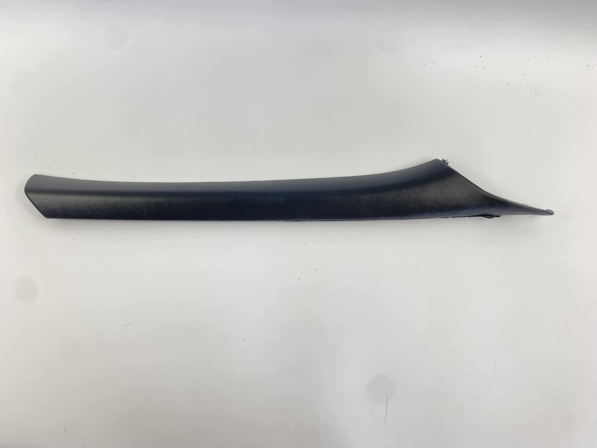 A-stolpe täckpanel höger Mercedes W201 image 4