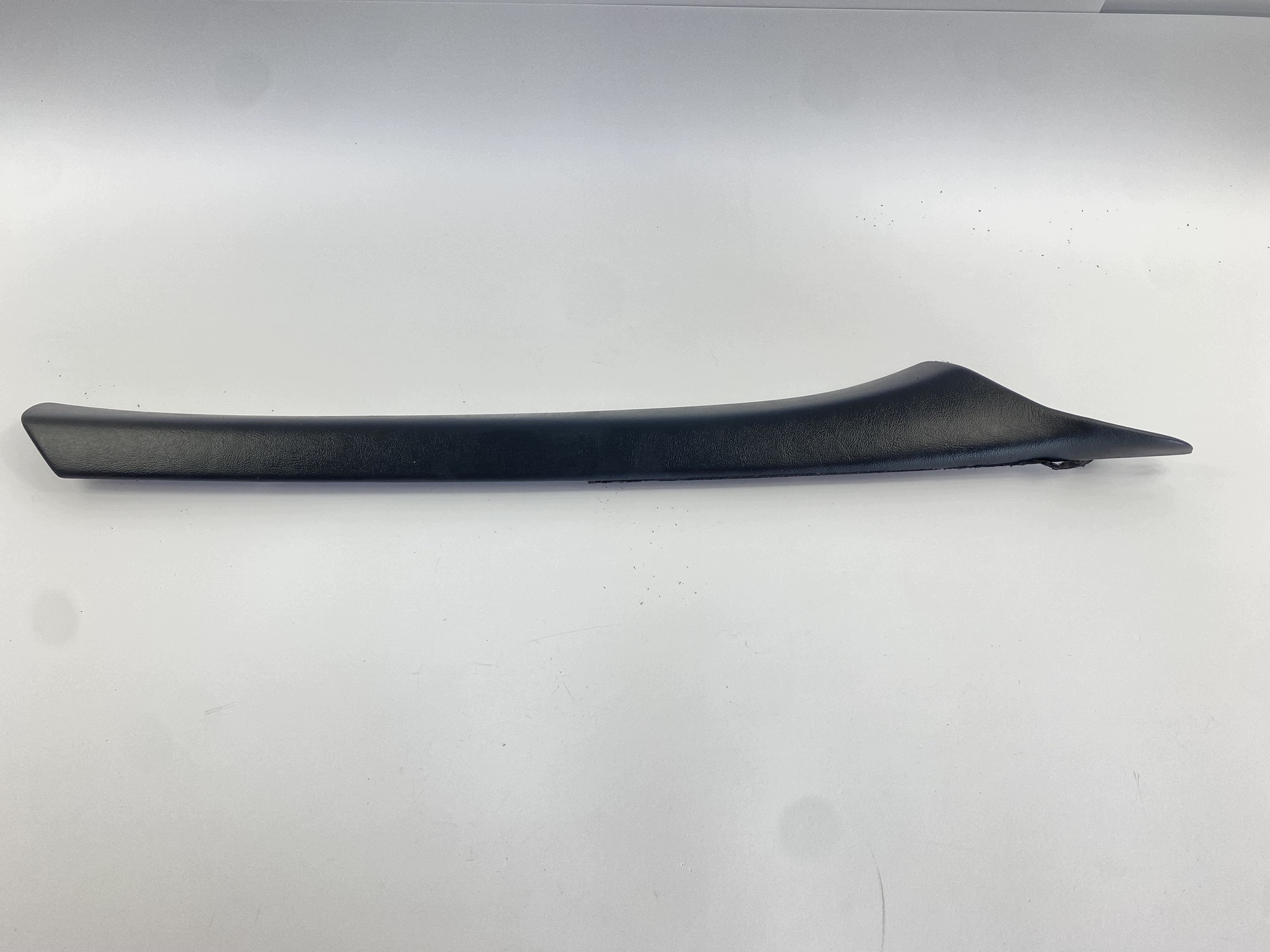 A-stolpe täckpanel höger Mercedes W201 image 5