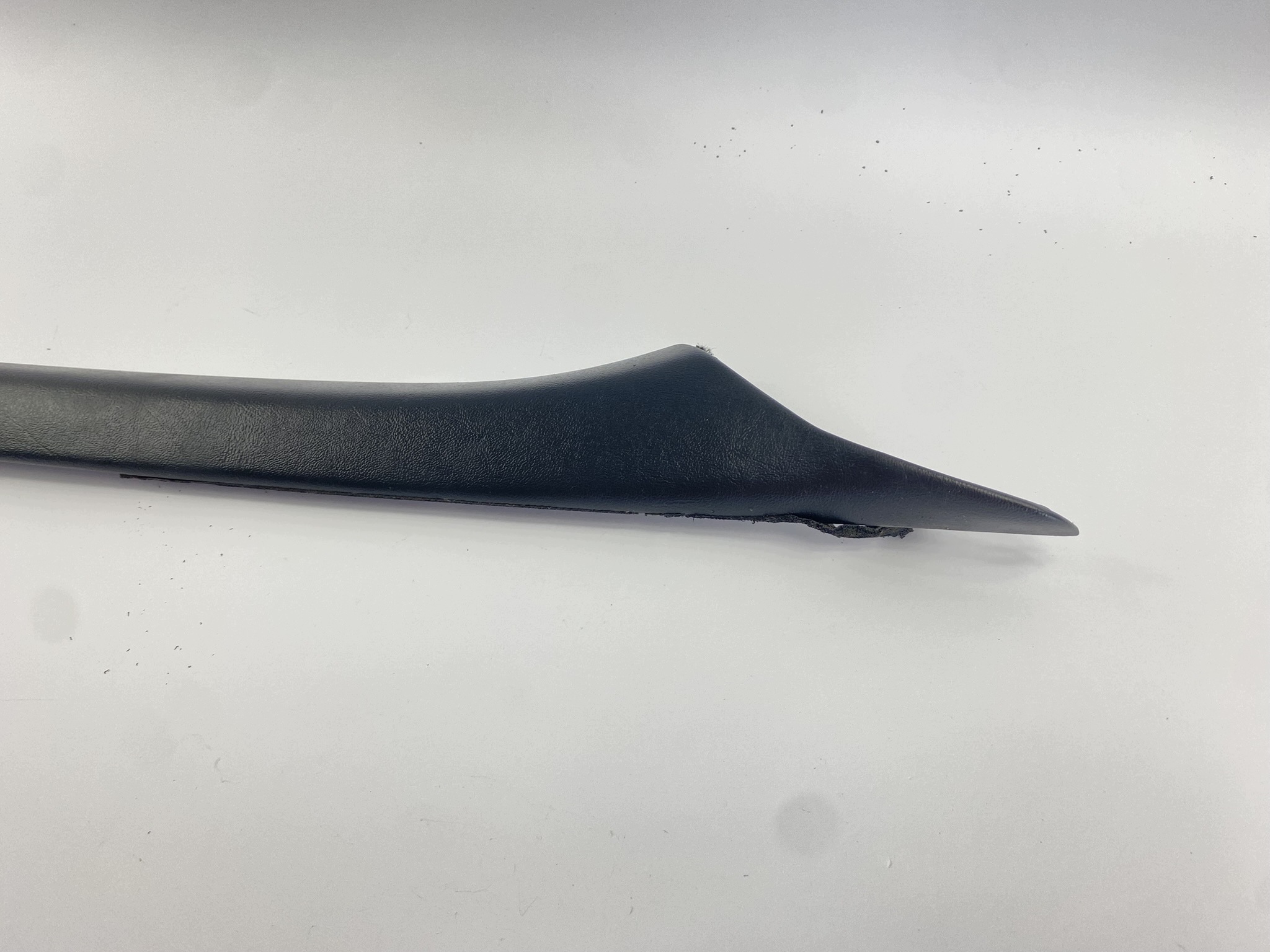 A-stolpe täckpanel höger Mercedes W201 image 8
