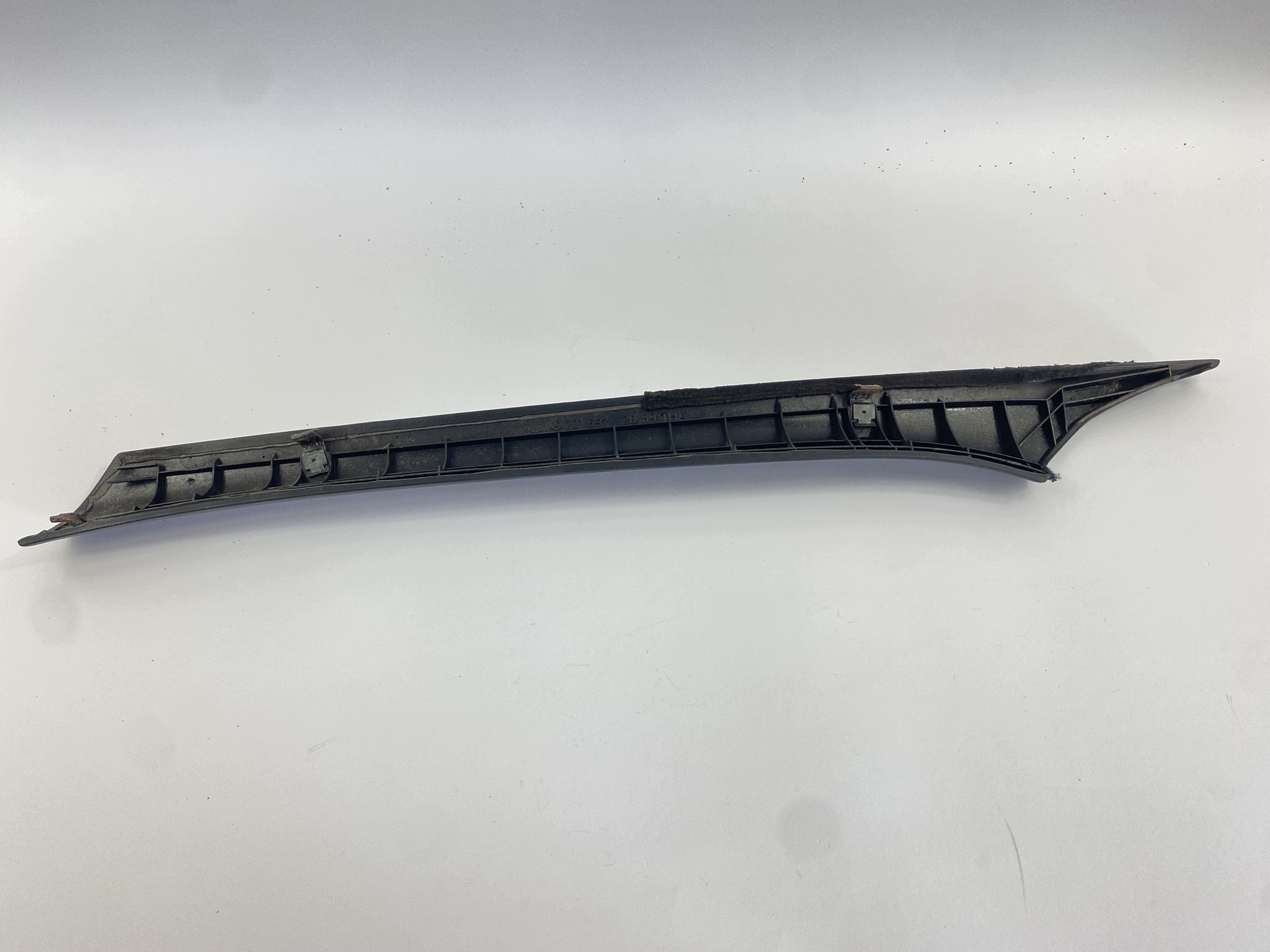 A-stolpe täckpanel höger Mercedes W201 image 10