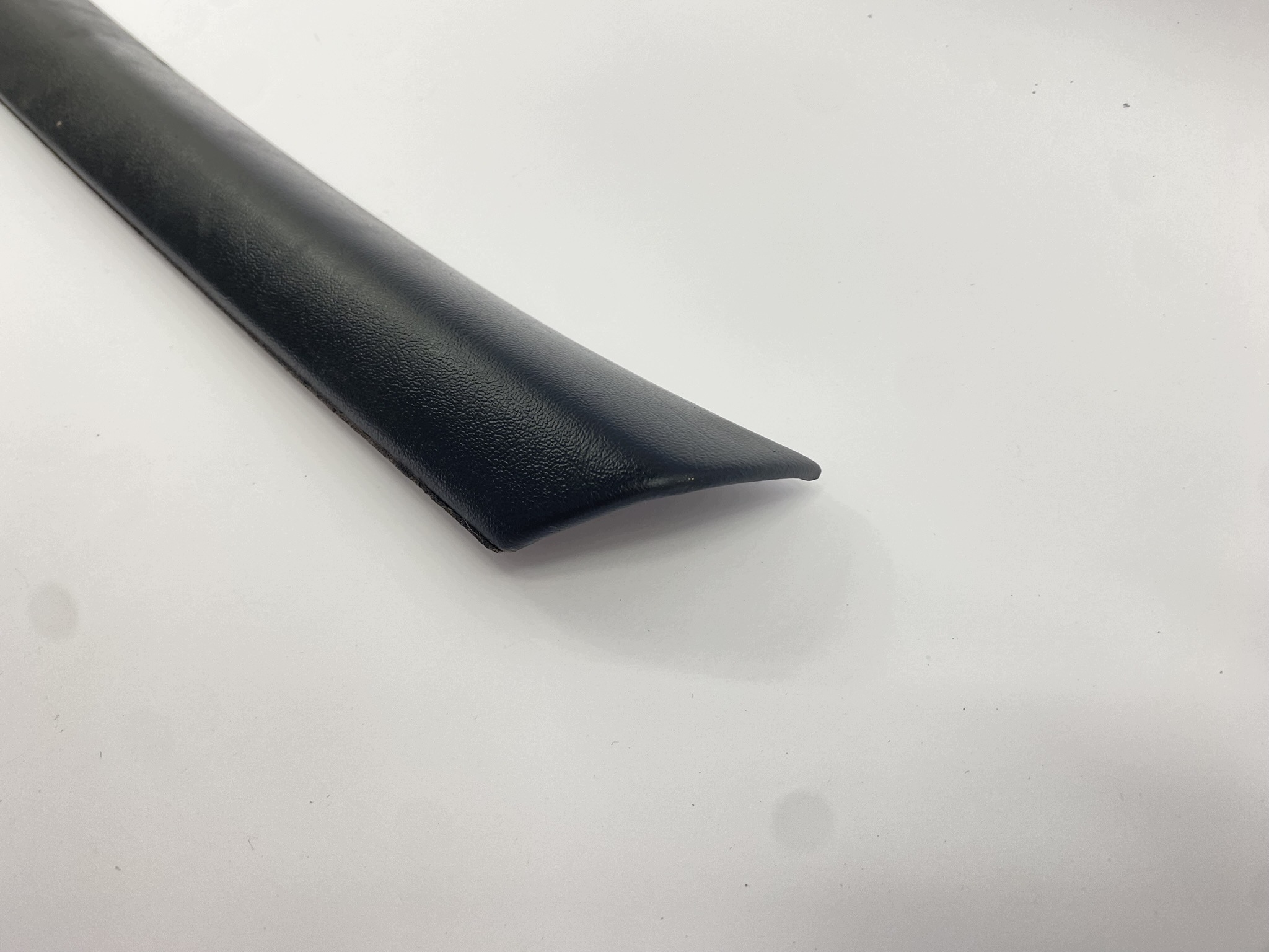 Cobertura Pilar A Esquerda Mercedes W201 190 OEM 2016921989 image 3