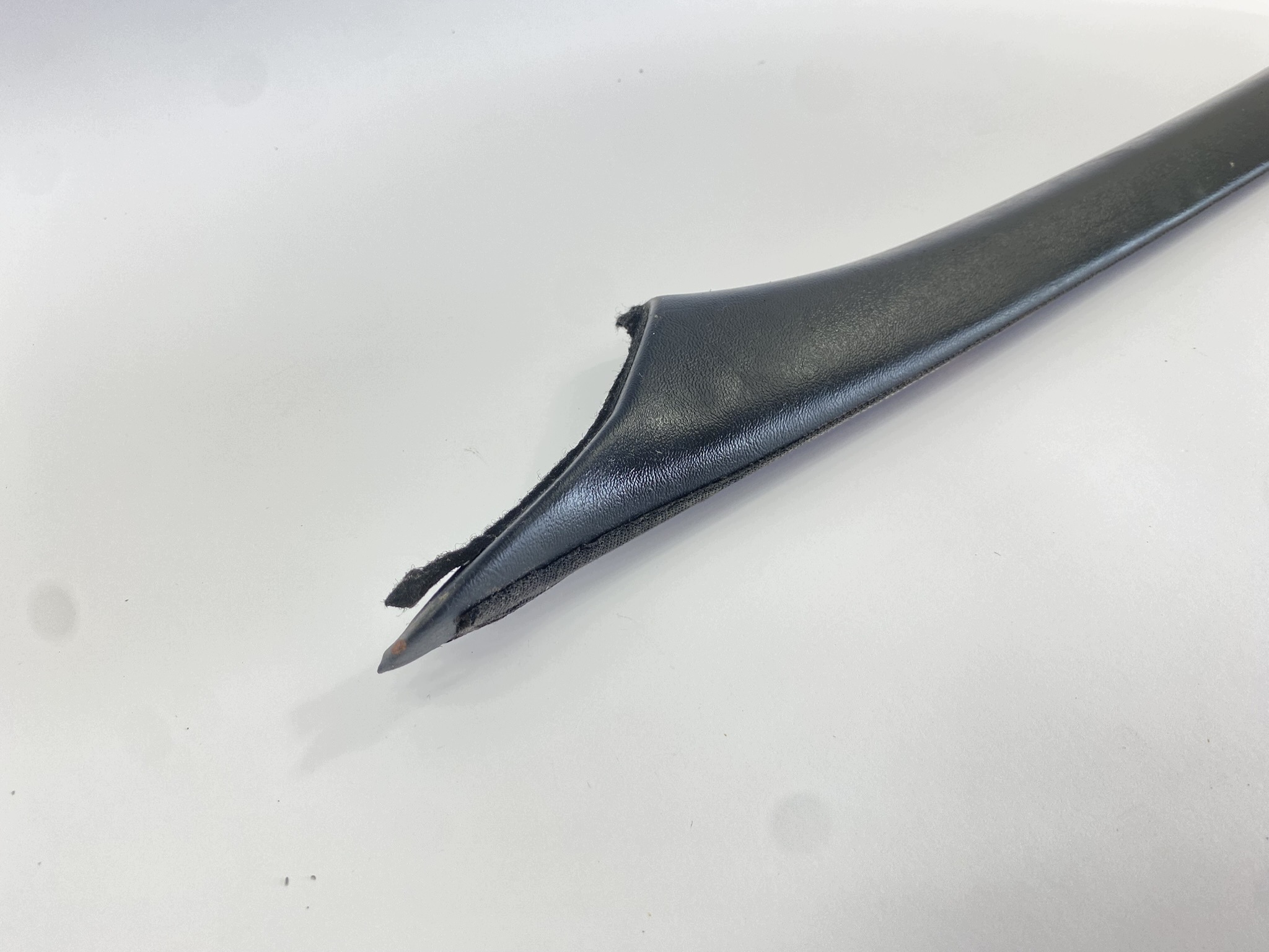 Cobertura Pilar A Esquerda Mercedes W201 190 OEM 2016921989 image 6
