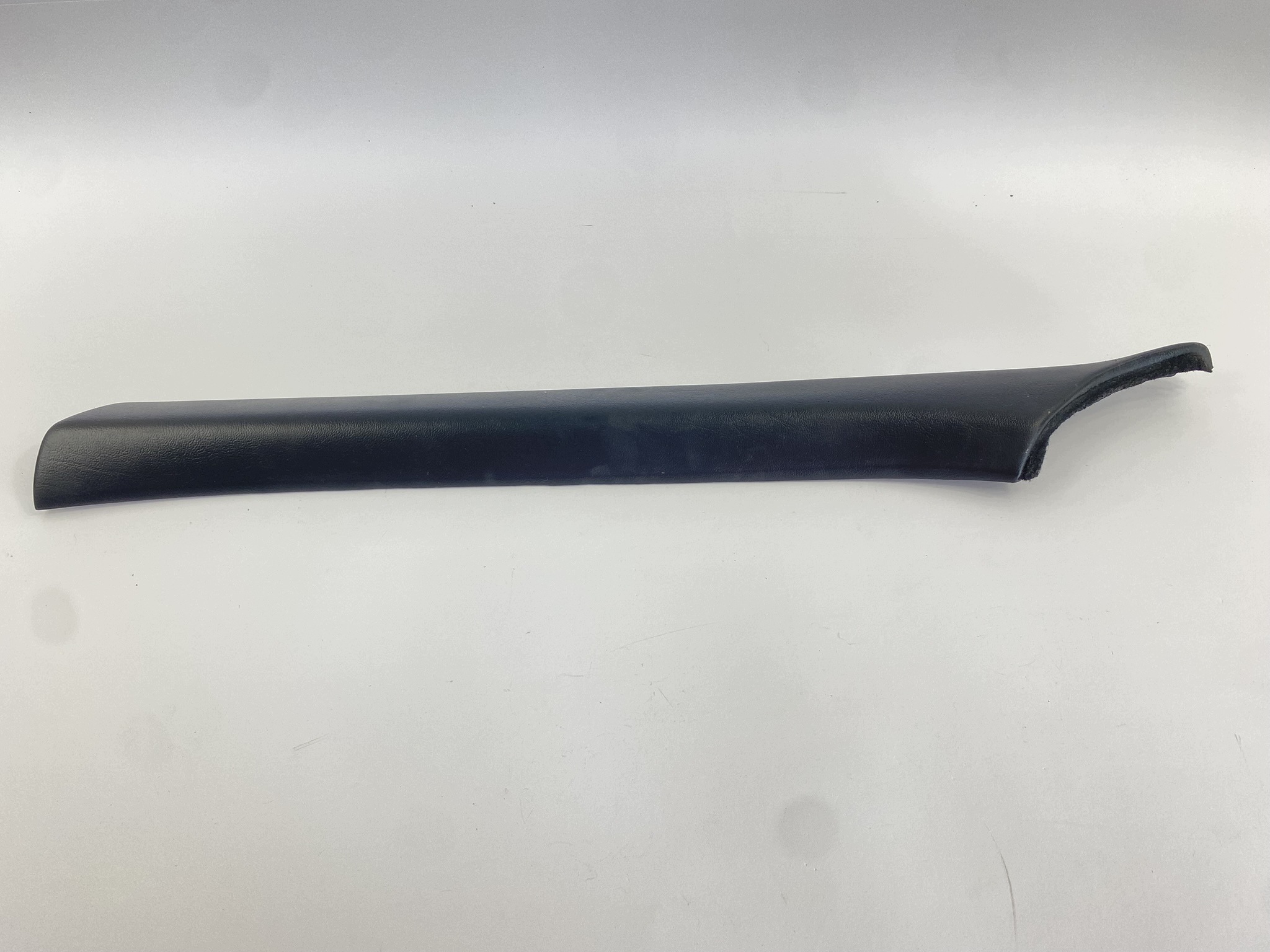 Cobertura Pilar A Esquerda Mercedes W201 190 OEM 2016921989 image 7