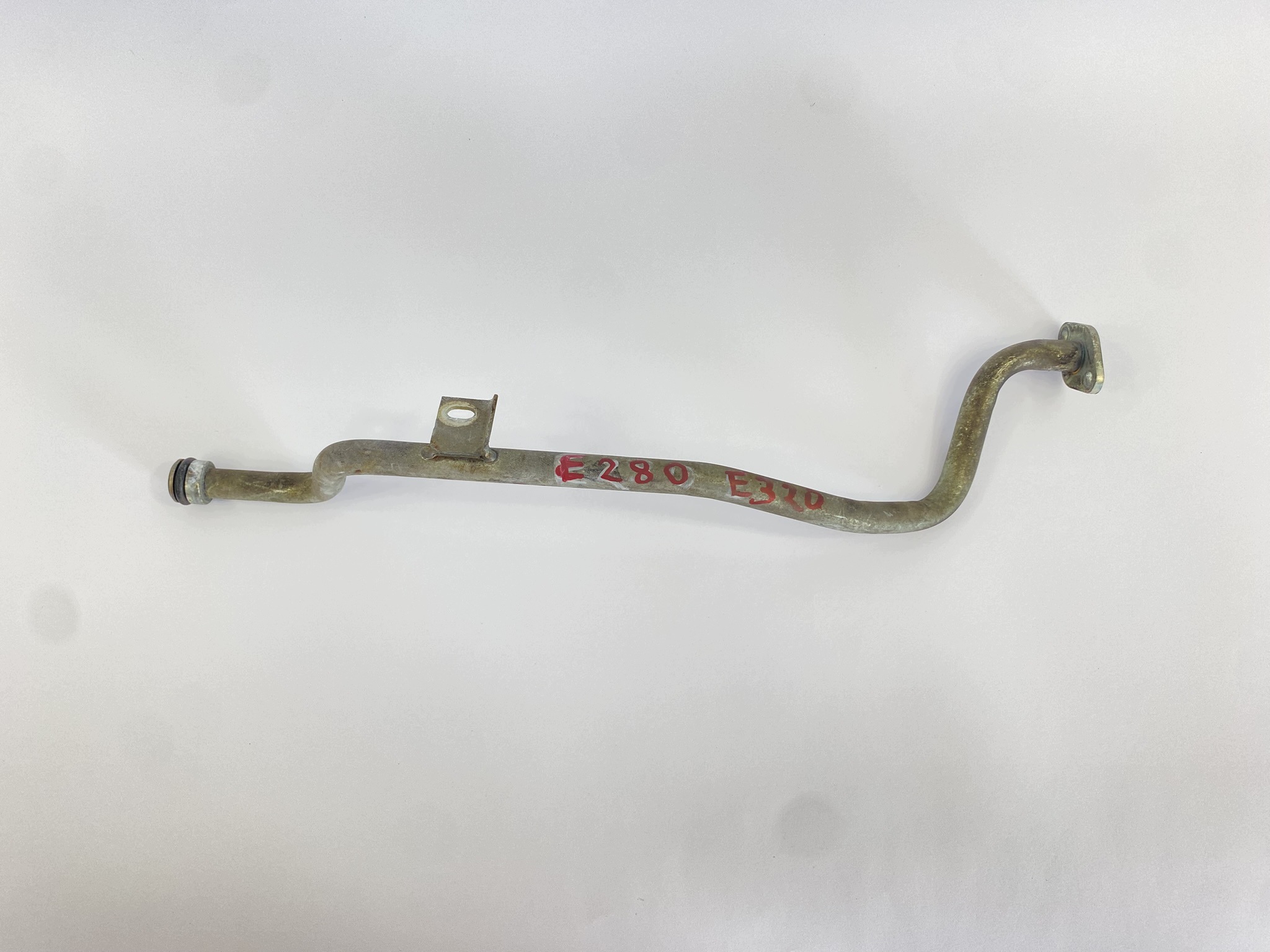 Wasserpumpenrohr zum Ölkühler Mercedes W124 M104 E280 E320 image 2