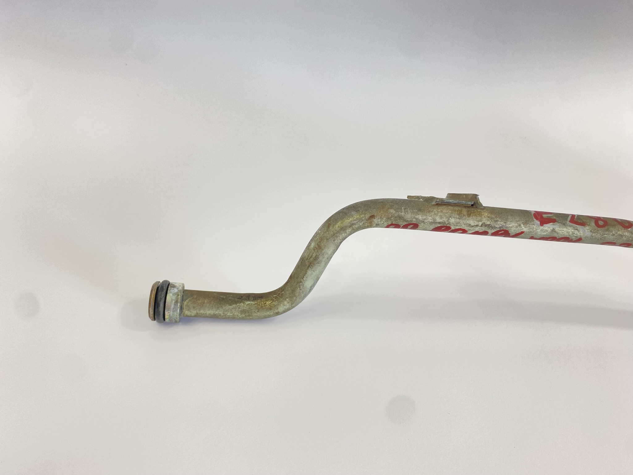 Wasserpumpenrohr zum Ölkühler Mercedes W124 M104 E280 E320 image 3