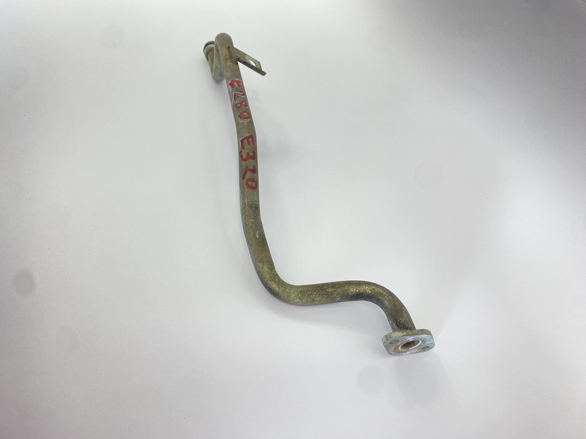 Wasserpumpenrohr zum Ölkühler Mercedes W124 M104 E280 E320 image 5