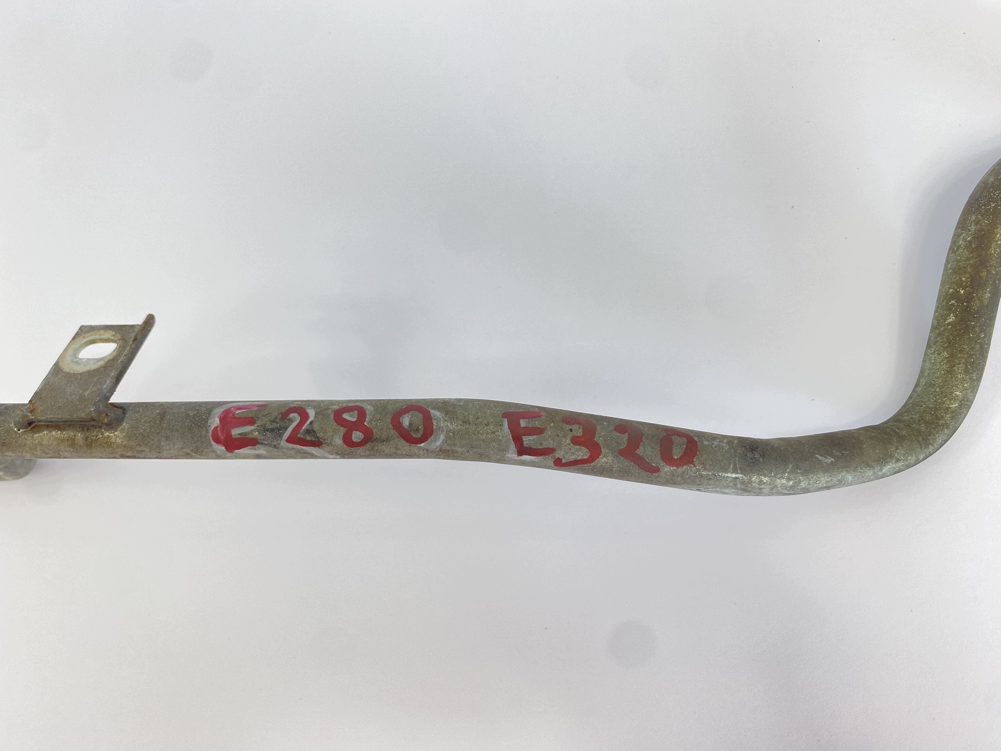 Wasserpumpenrohr zum Ölkühler Mercedes W124 M104 E280 E320 image 6