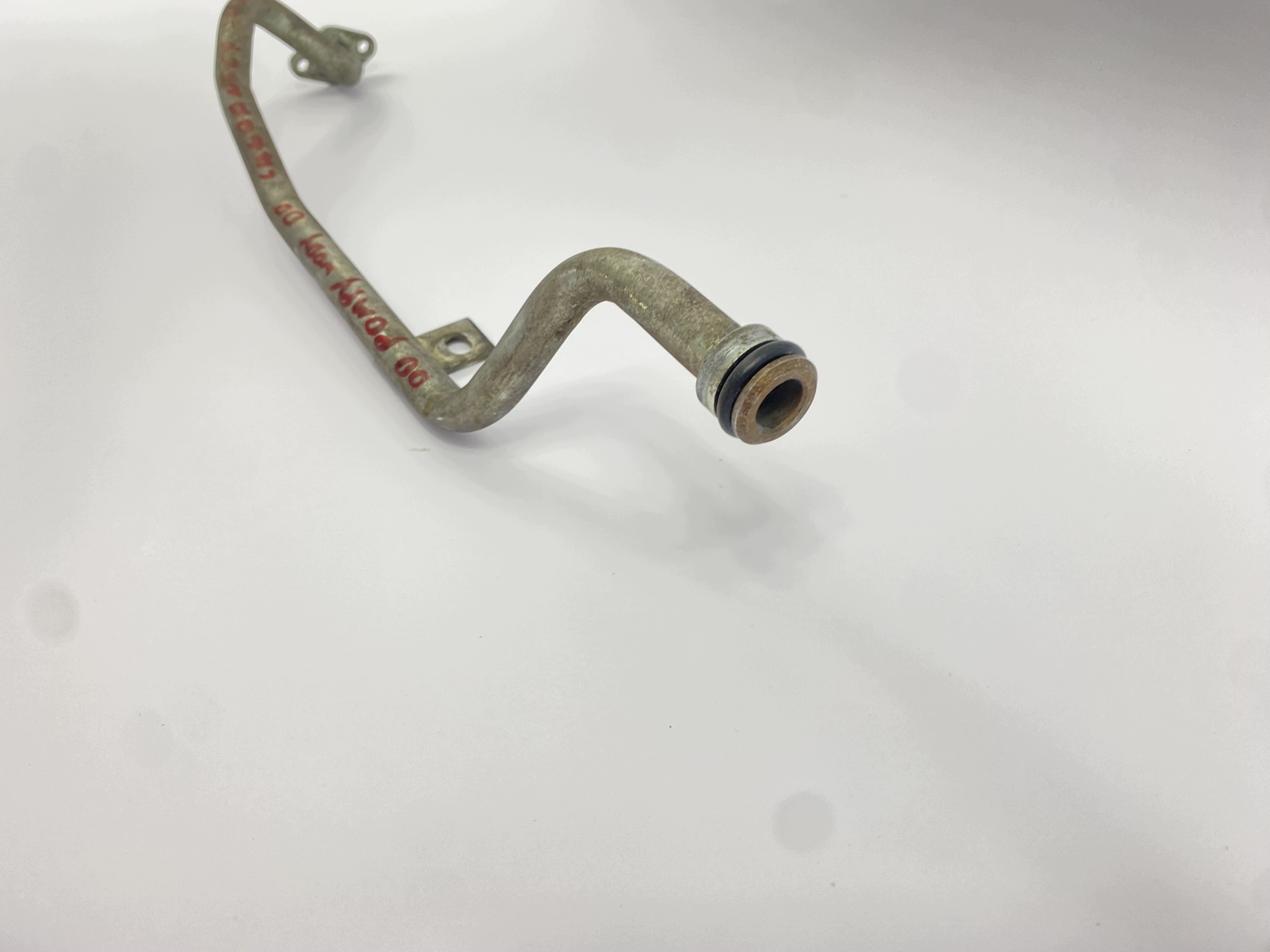Wasserpumpenrohr zum Ölkühler Mercedes W124 M104 E280 E320 image 9