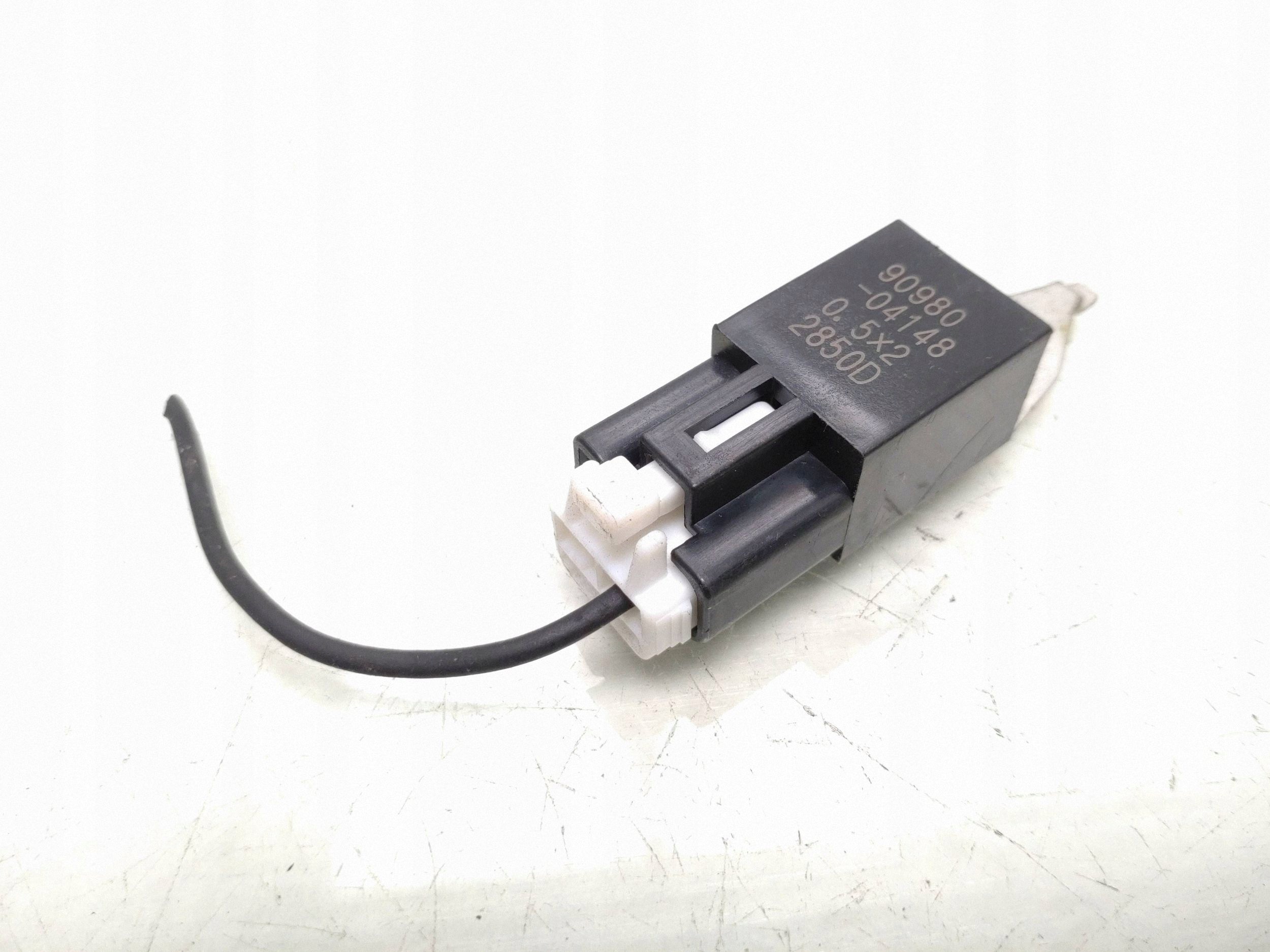 Relè Condensatore Toyota 90980-04148 Usato