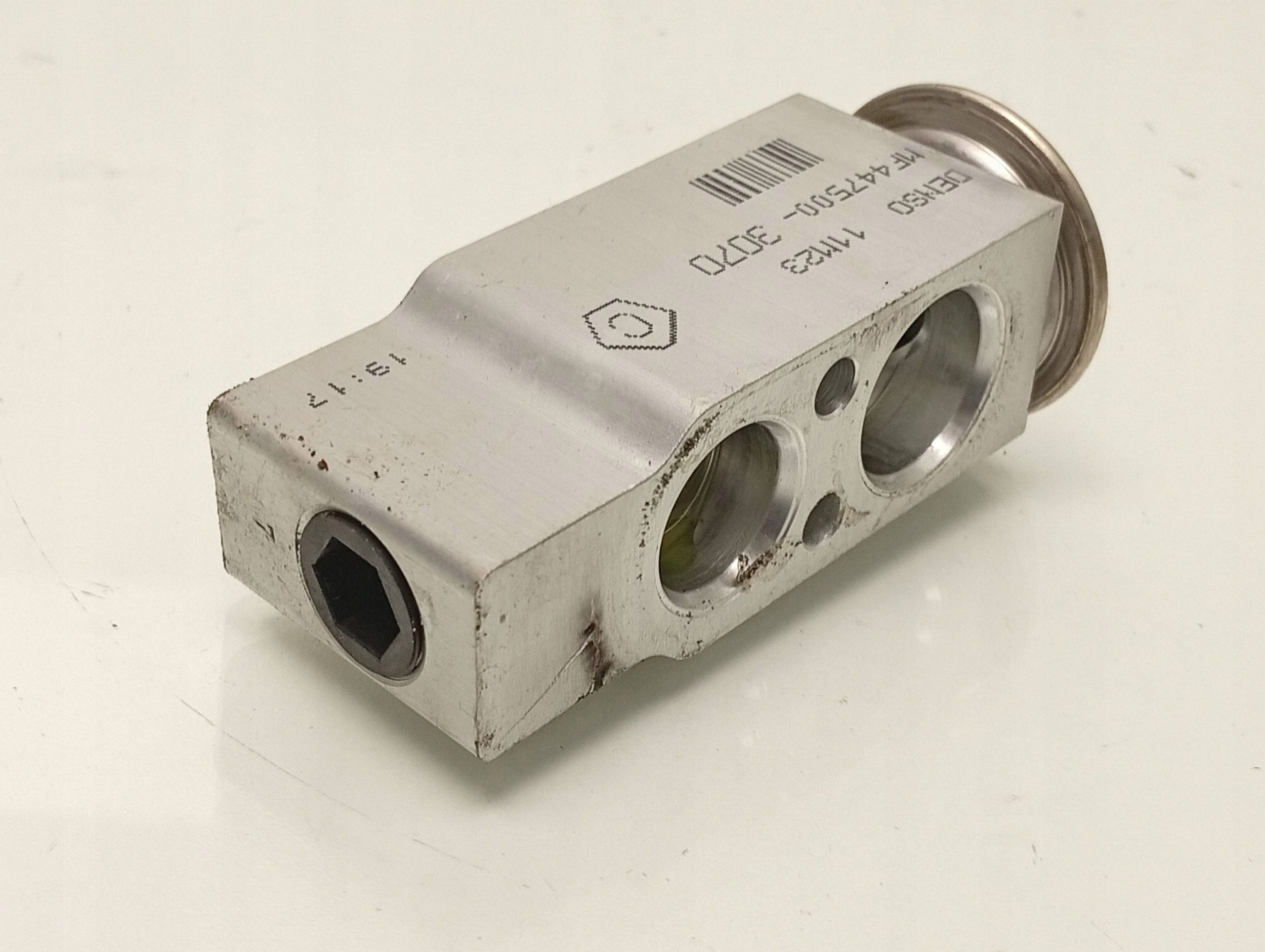 Toyota OE MF447500-3070 paisuntaventtiili