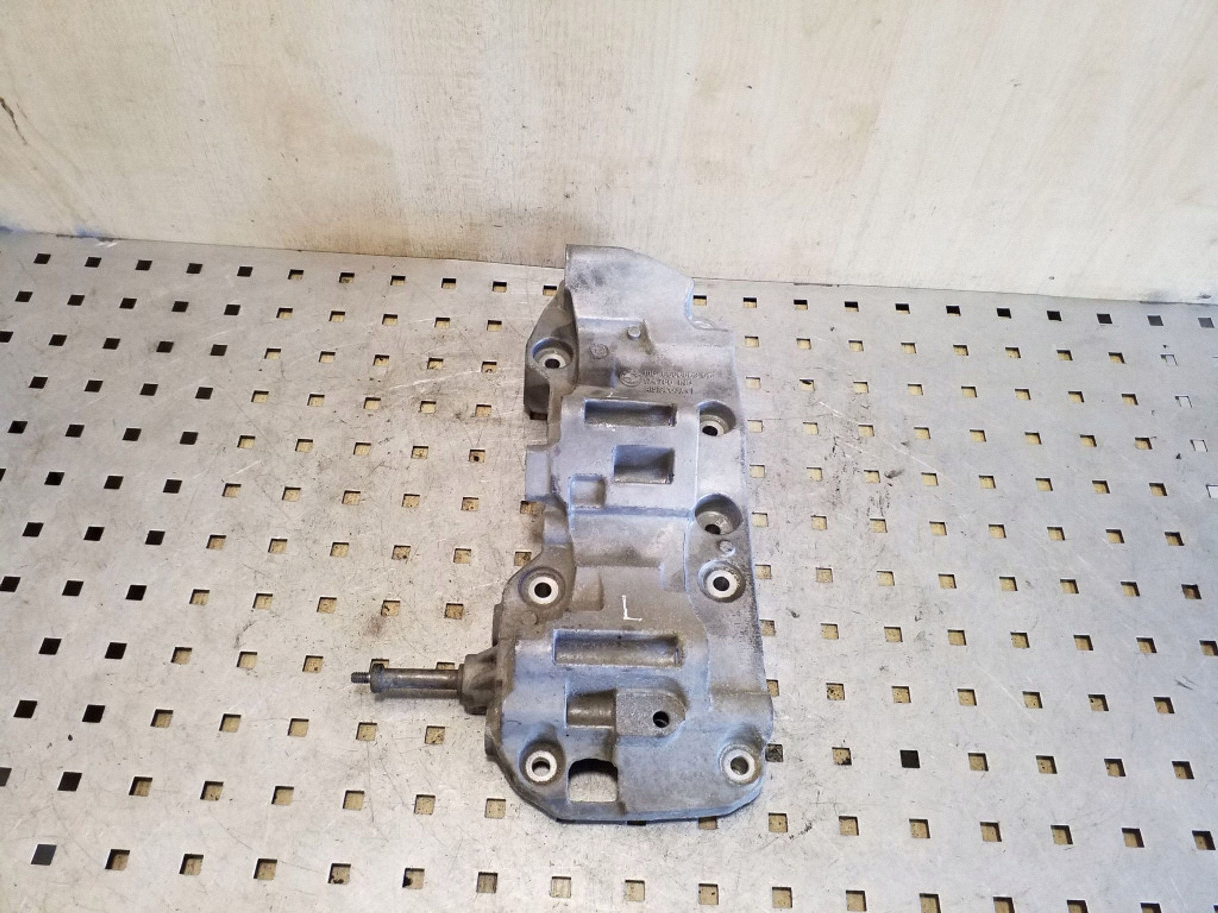 Engine Mount Left BMW 5 F10 1168506863 2.0D 135kW 2012 image 2