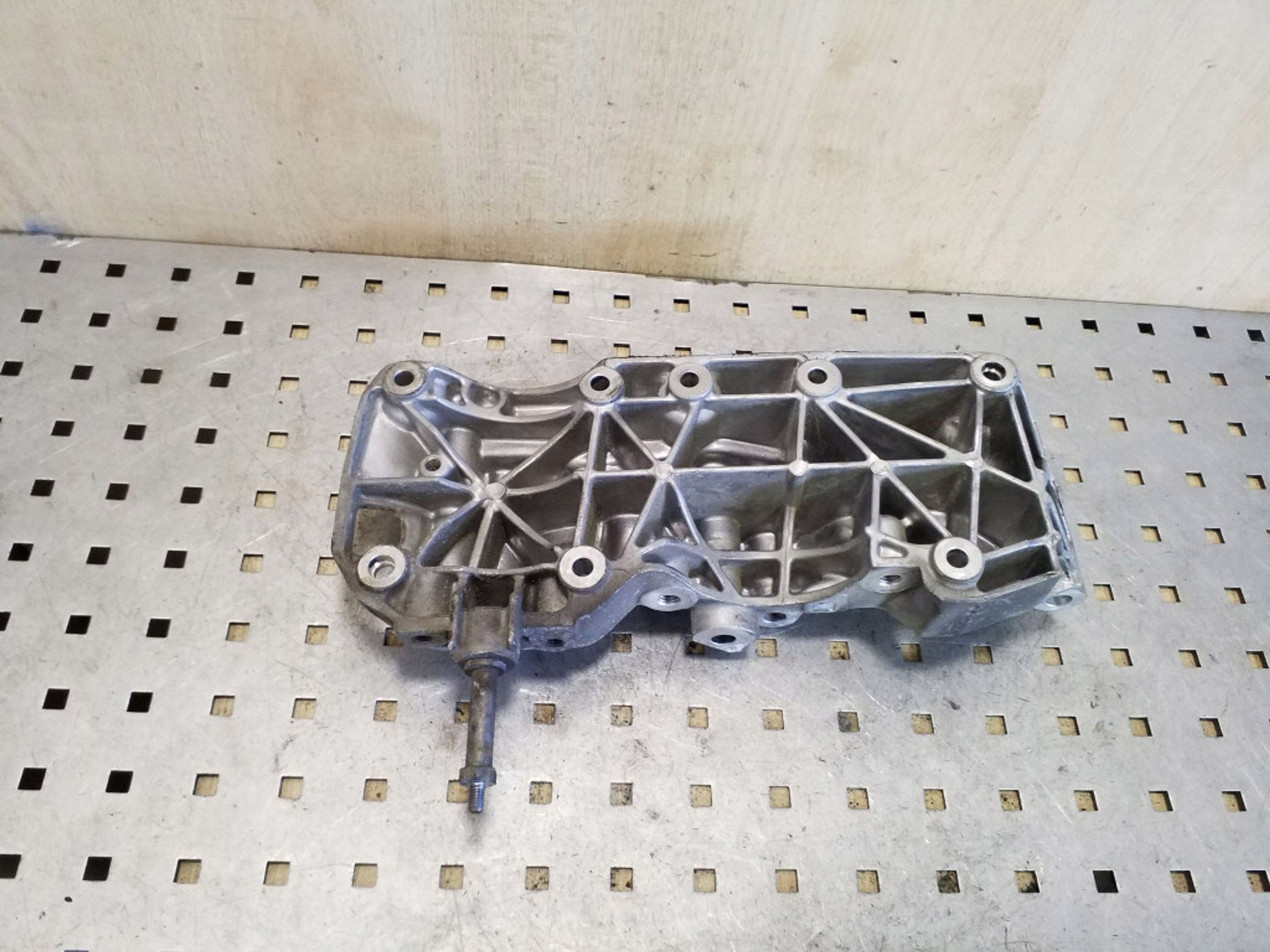 Engine Mount Left BMW 5 F10 1168506863 2.0D 135kW 2012 image 3