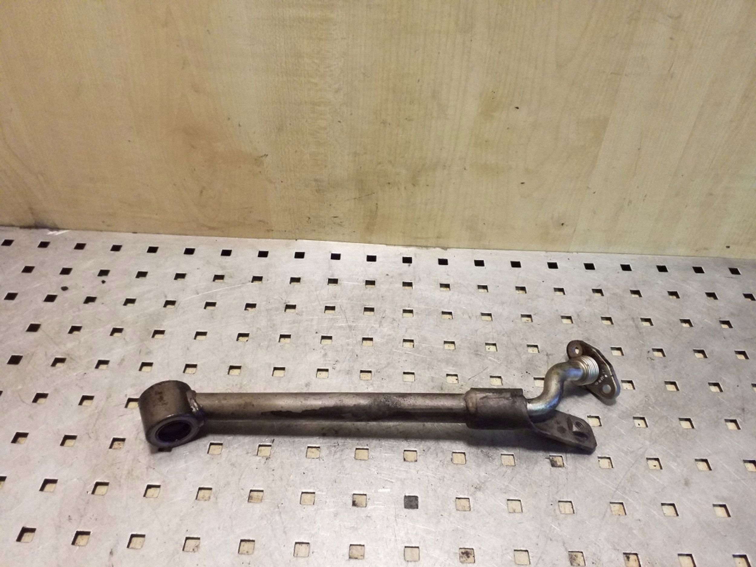 Conduit de lubrification turbo Skoda Fabia II 1.9 TDI