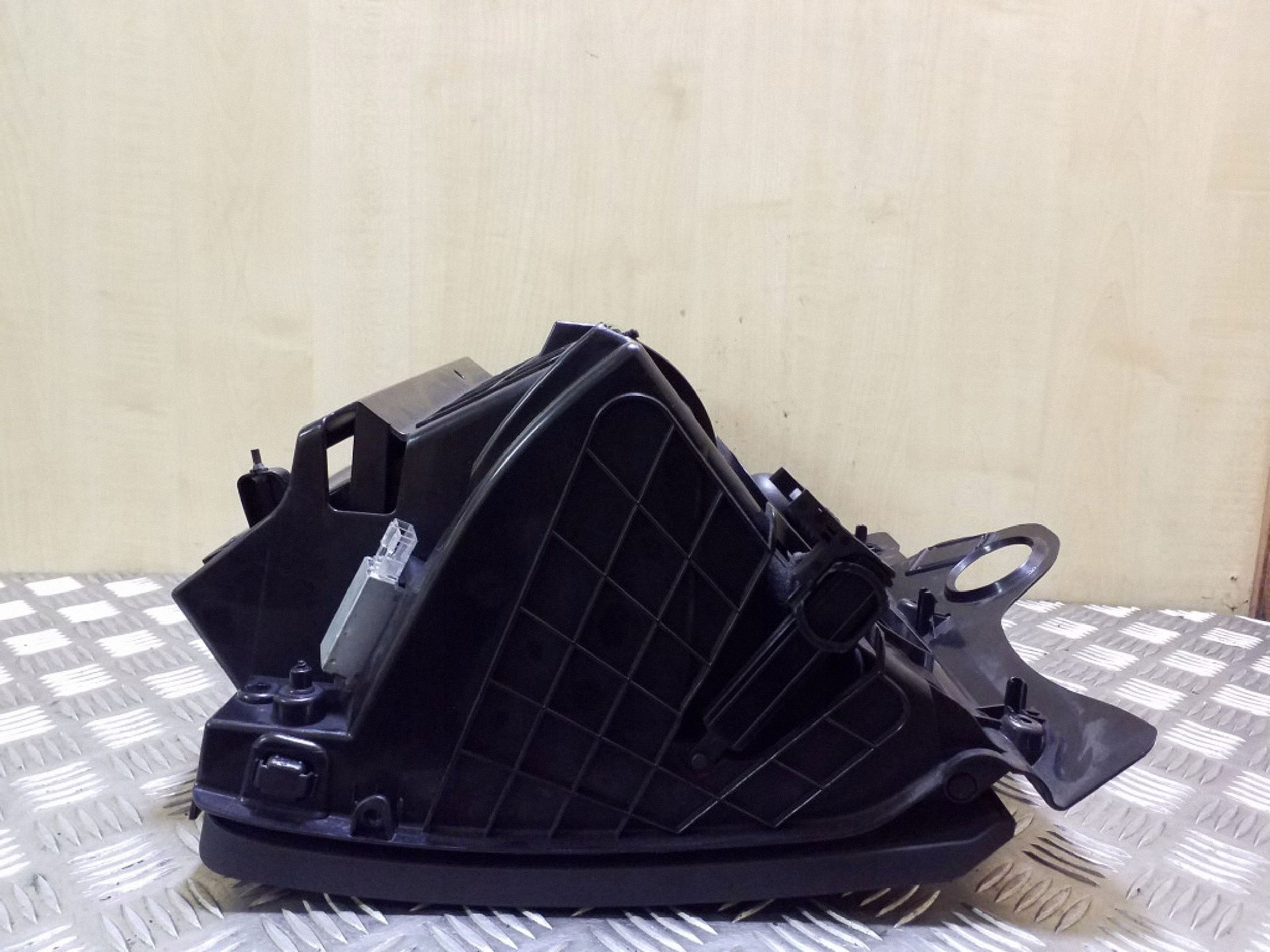 Boîte à gants VW Passat B6 3C2857101 image 3