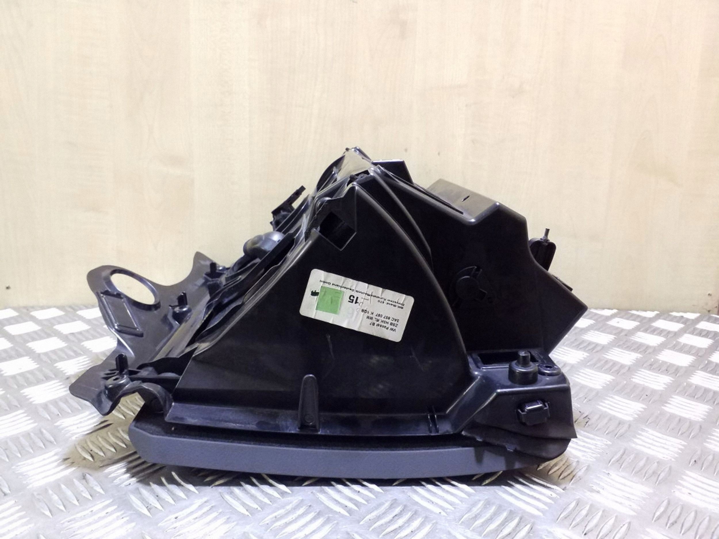 Boîte à gants VW Passat B6 3C2857101 image 4